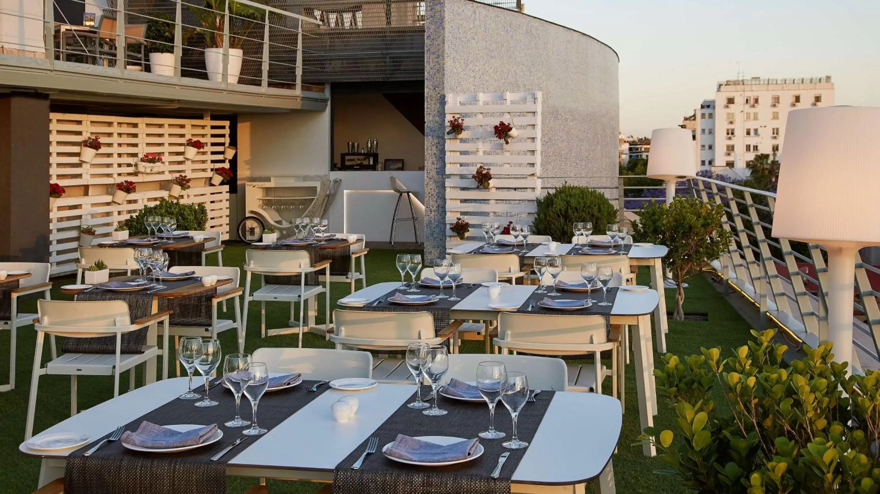 Activities, Restaurant/Places to Eat in NH Sevilla Plaza de Armas