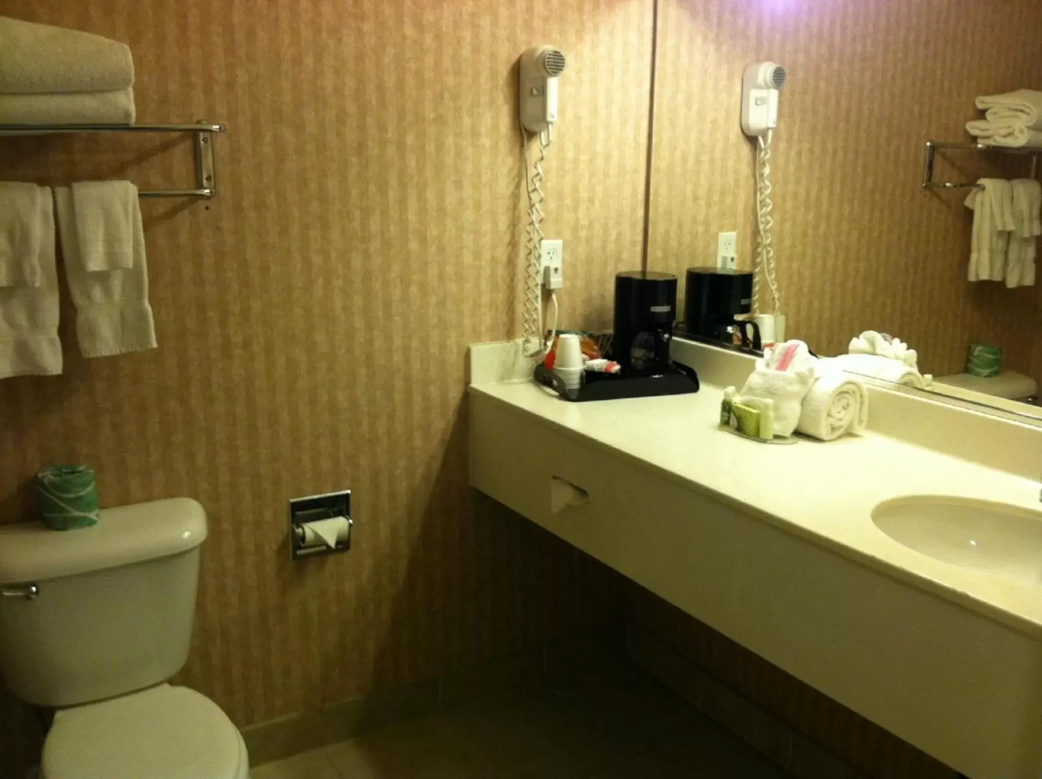 Bathroom in Landmark Inn Fort Irwin