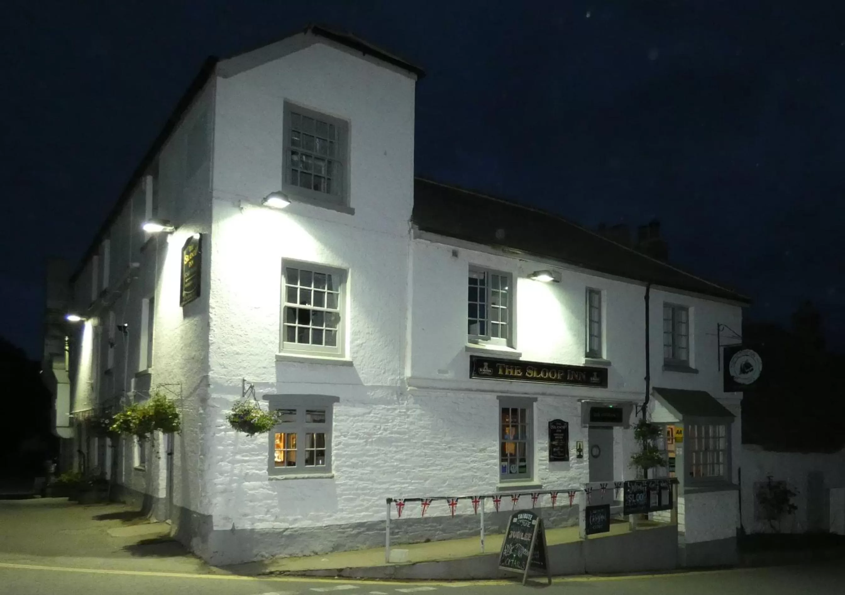 Property building in The Sloop Inn