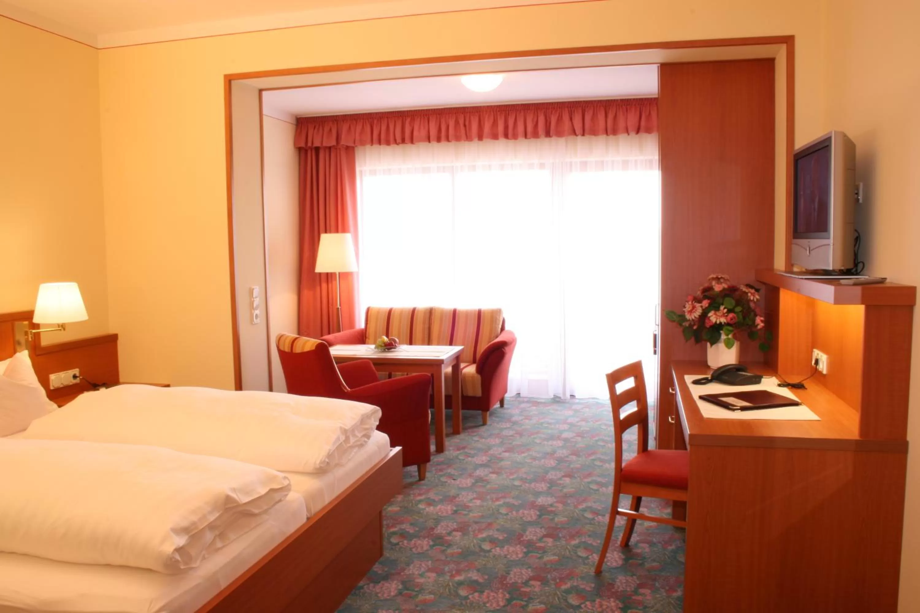 Photo of the whole room, Bed in Hotel Pension Fent