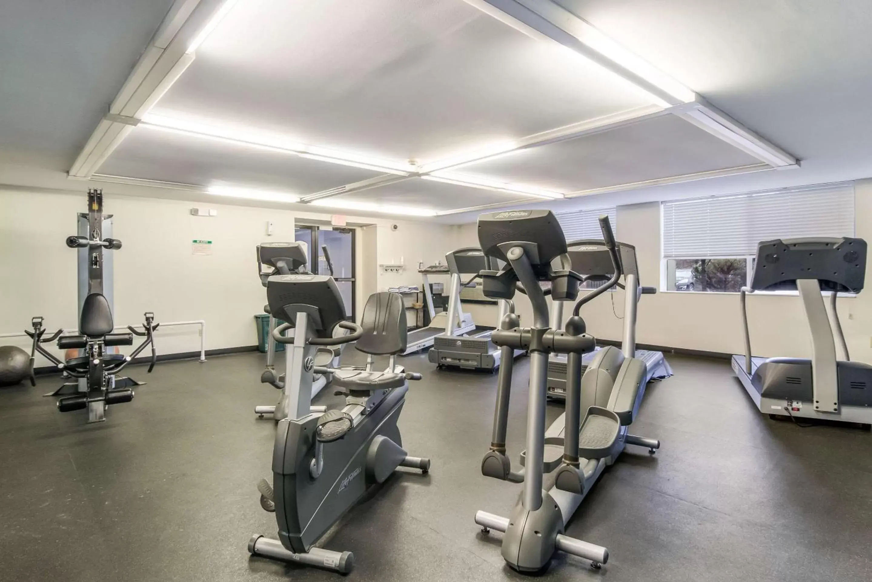 Fitness centre/facilities, Fitness Center/Facilities in Comfort Inn and Suites Pittsburgh