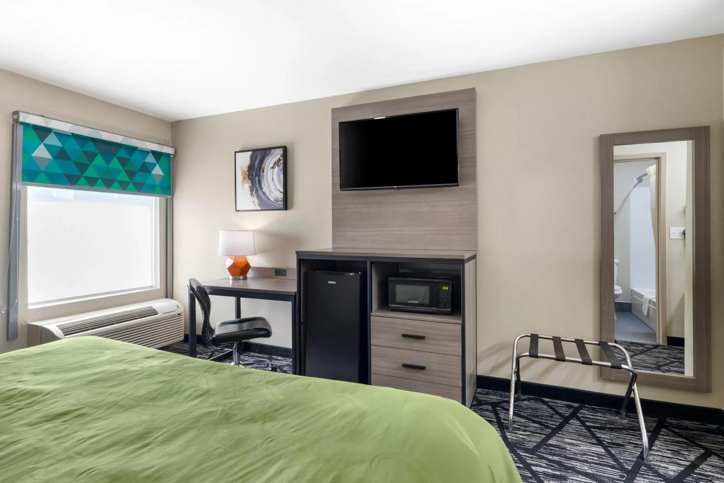 King Room - Accessible/Smoking in Quality Inn King Room - Accessible/Smoking in Quality Inn