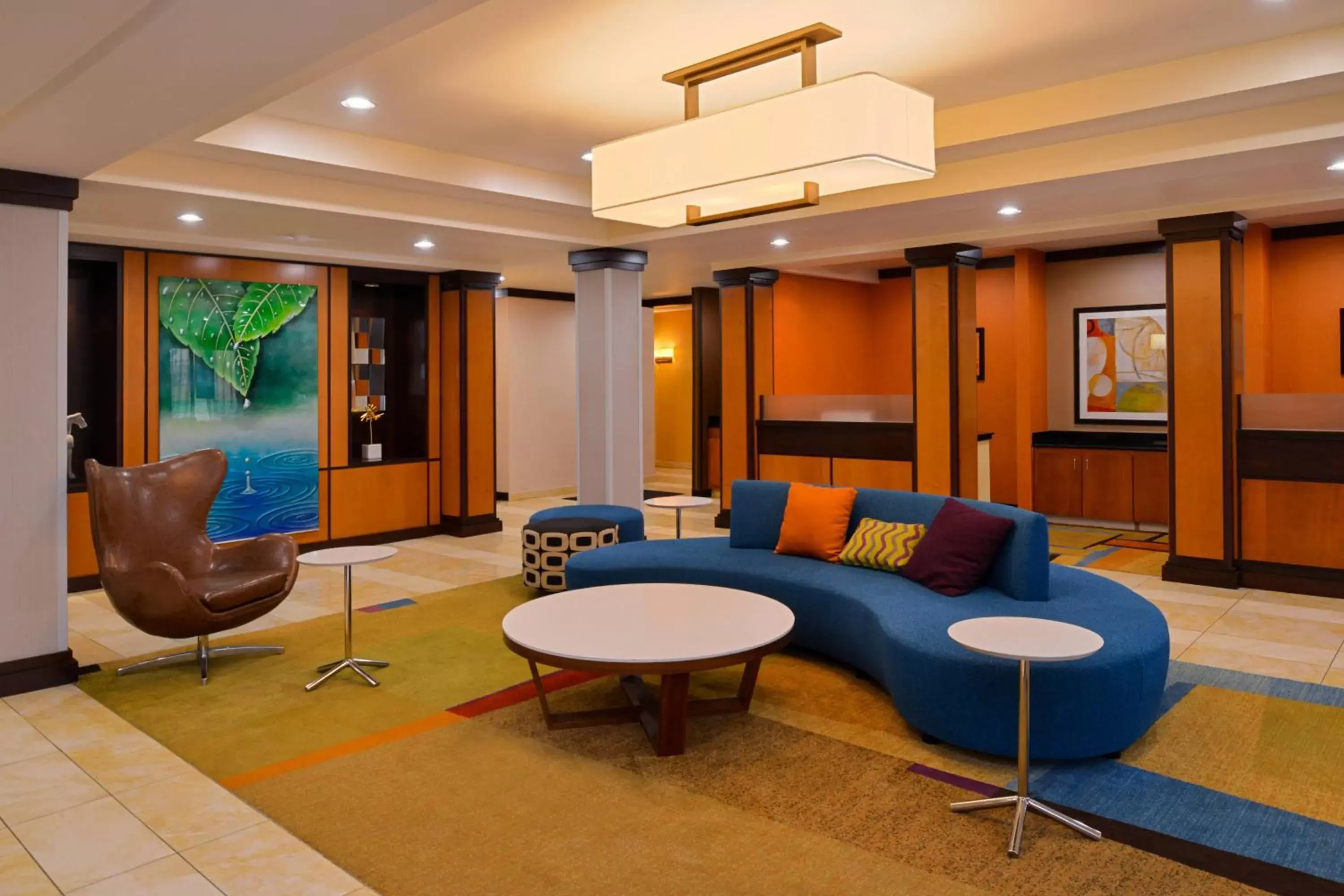 Lobby or reception, Seating Area in Fairfield Inn and Suites by Marriott Fort Wayne