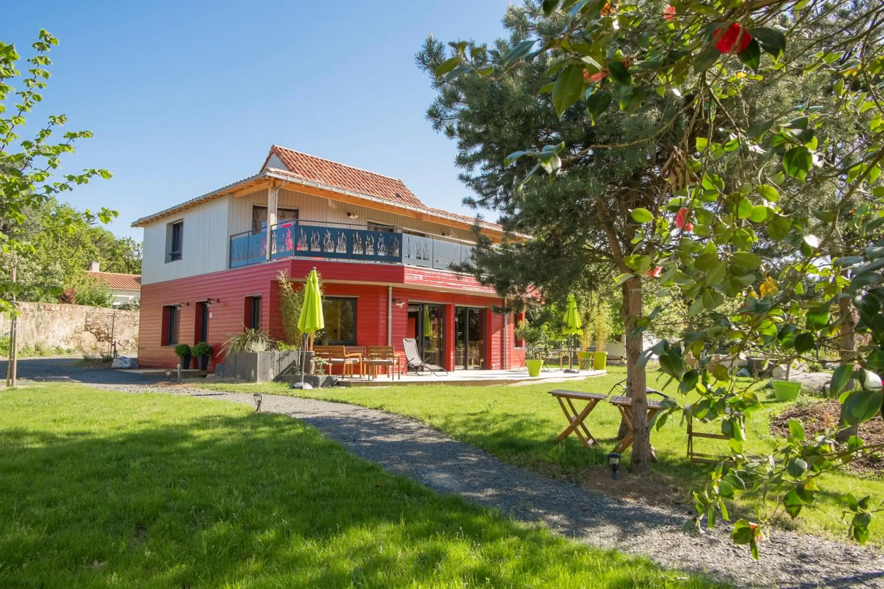 Facade/entrance, Property Building in Homgaïa chambres d'hôtes