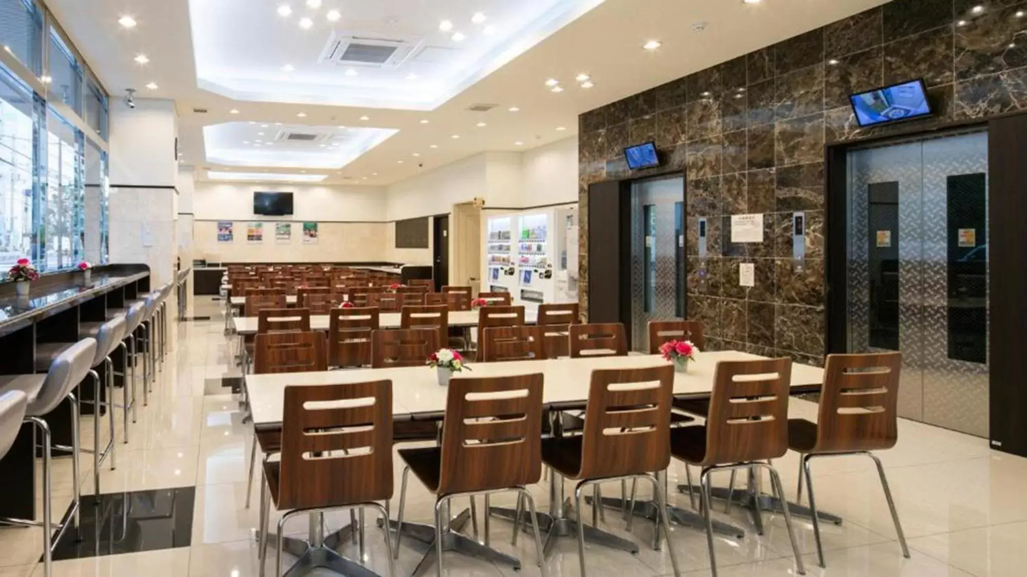 Restaurant/Places to Eat in Toyoko Inn Osaka Tenjinbashi-suji Rokuchome