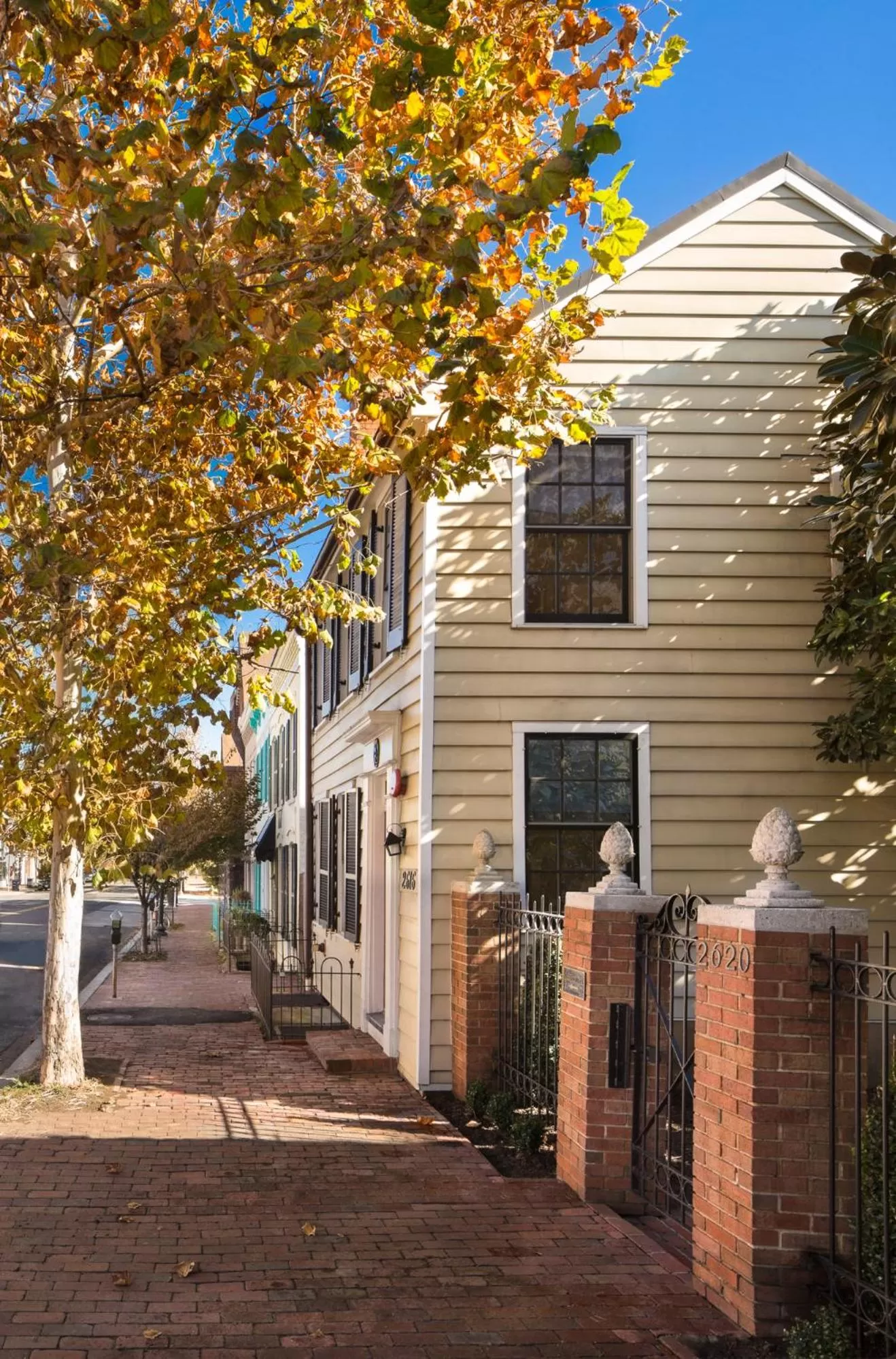 Facade/entrance in The Poppy Georgetown Guesthouse and Gardens