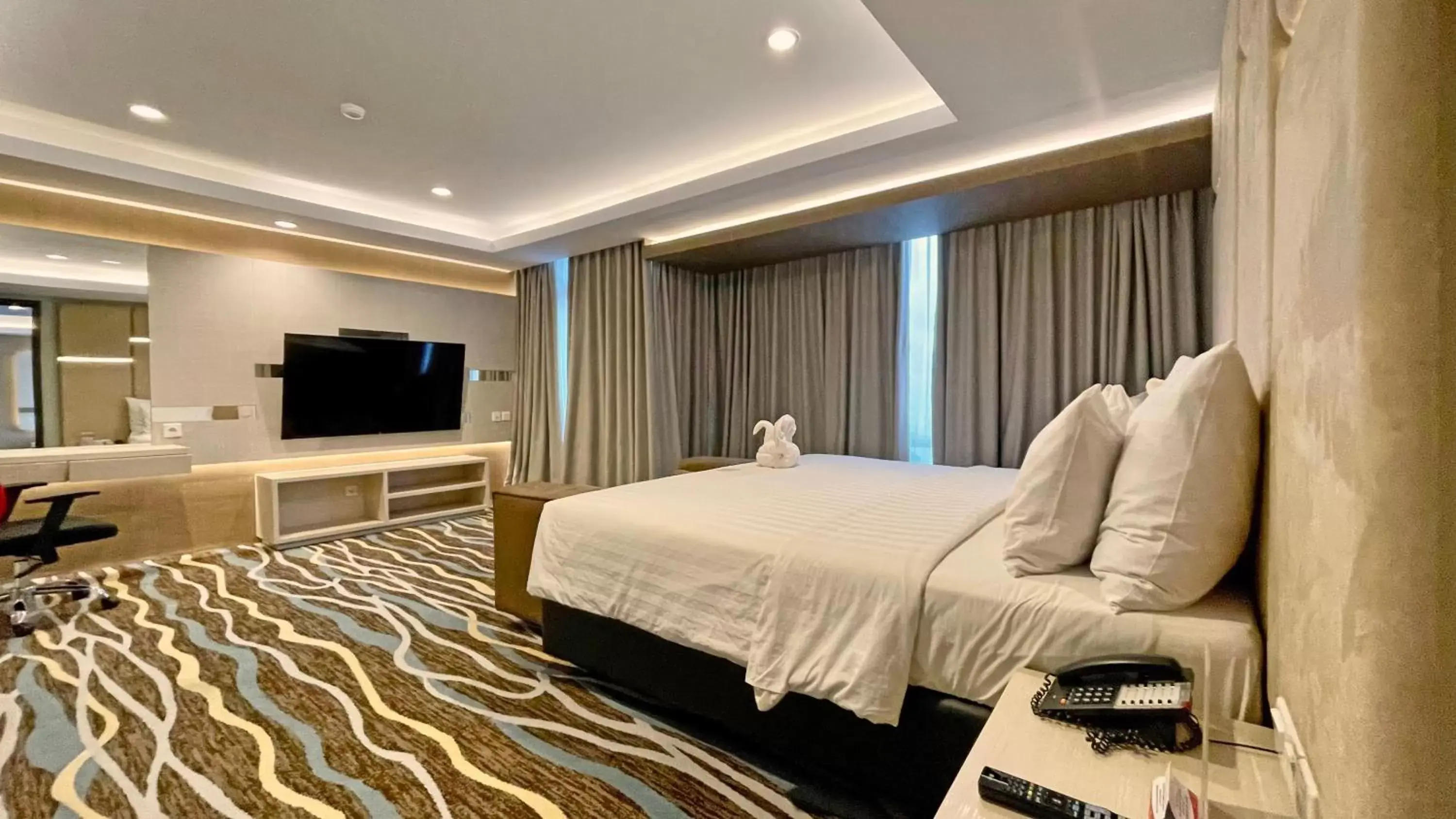 Bedroom, Bed in Swiss-Belhotel Makassar
