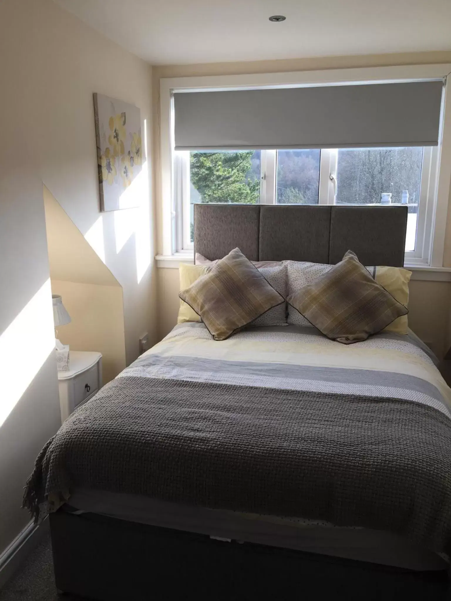 Triple Room with Shower in Black Bull with Rooms upper Triple Room with Shower in Black Bull with Rooms upper