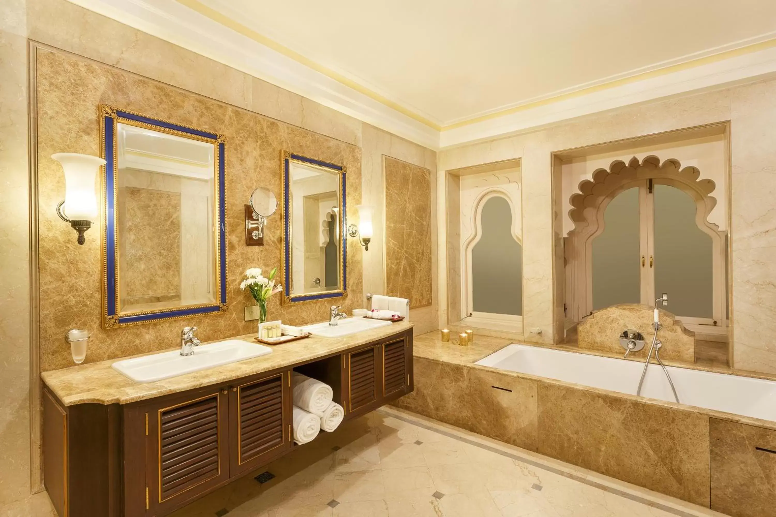 Bathroom in Taj Fateh Prakash Palace Udaipur