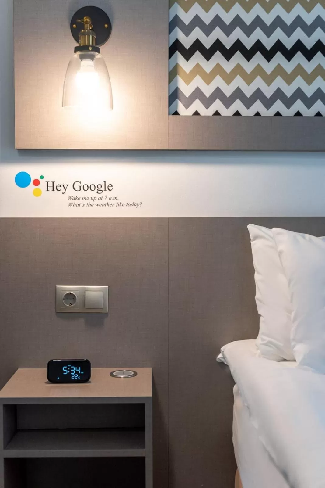 Bed in Thomas Albert Hotel