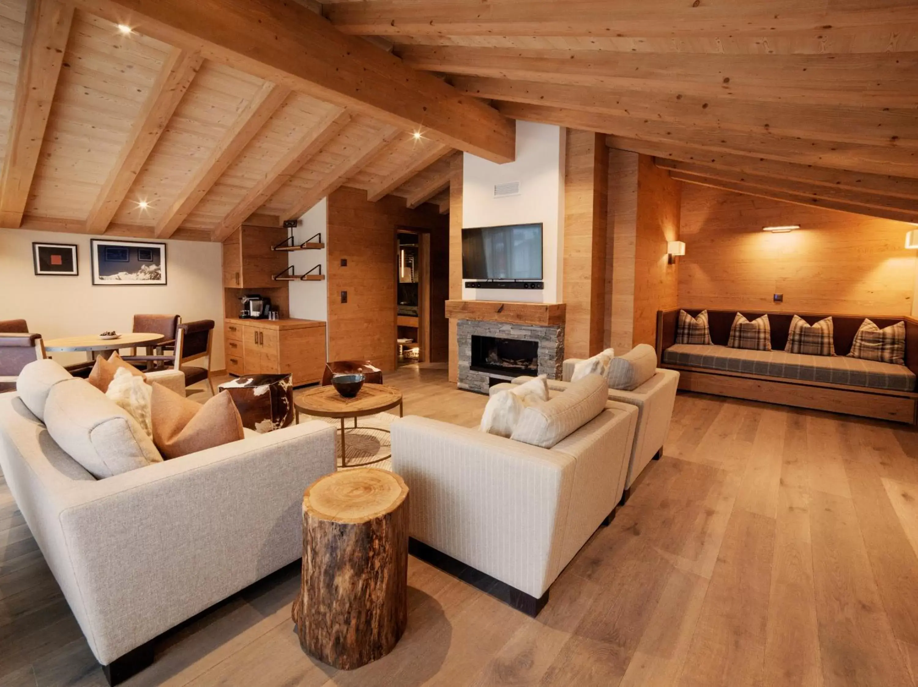 Living room, Seating Area in The Capra Saas-Fee