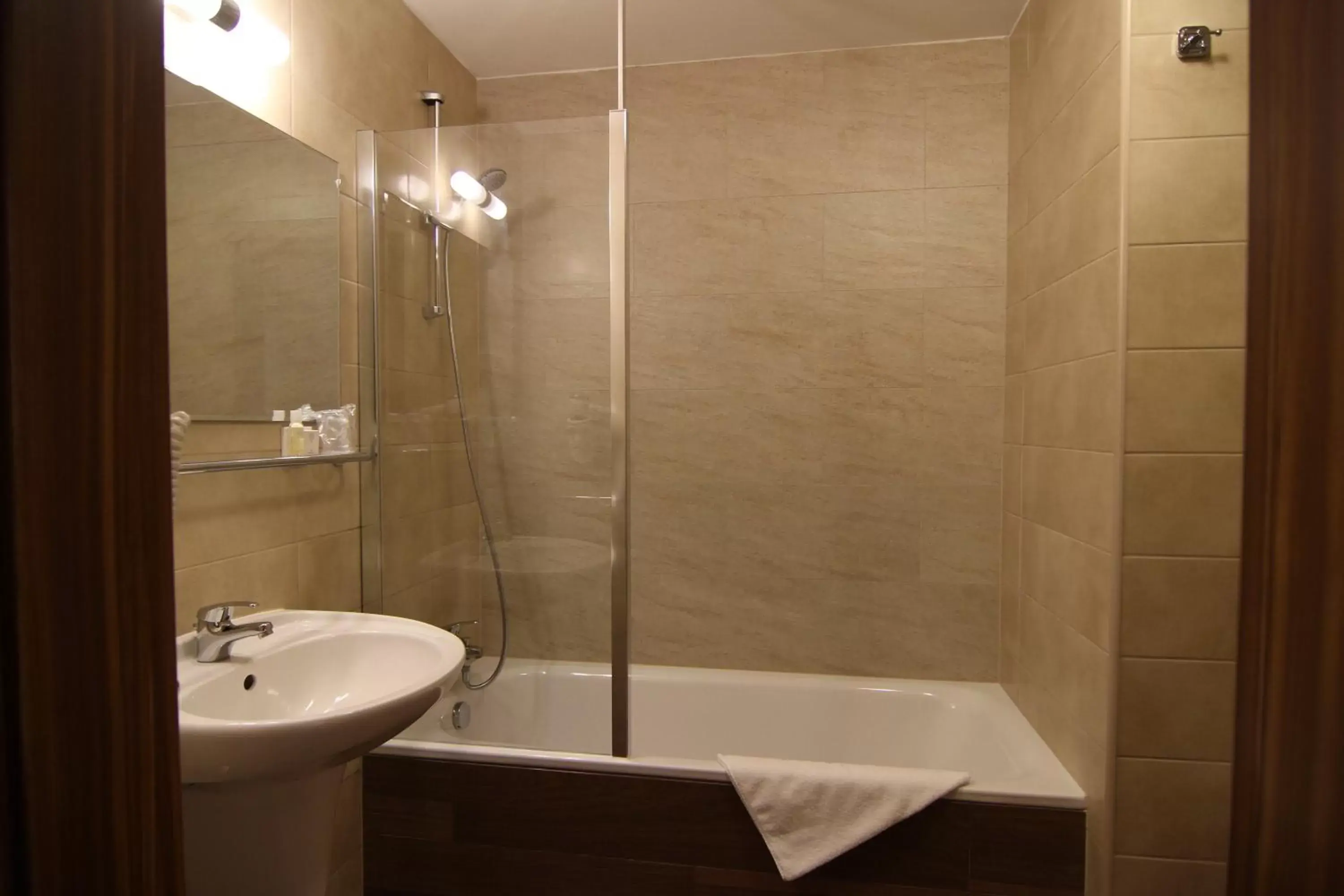 Bathroom in Hotel Theresia