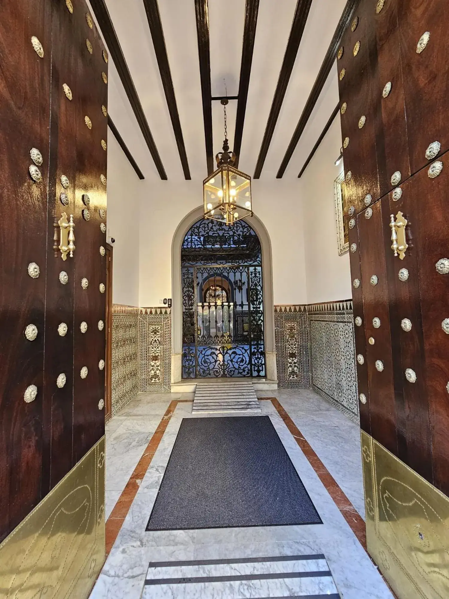 Facade/entrance, Swimming Pool in Hotel Casona de San Andr