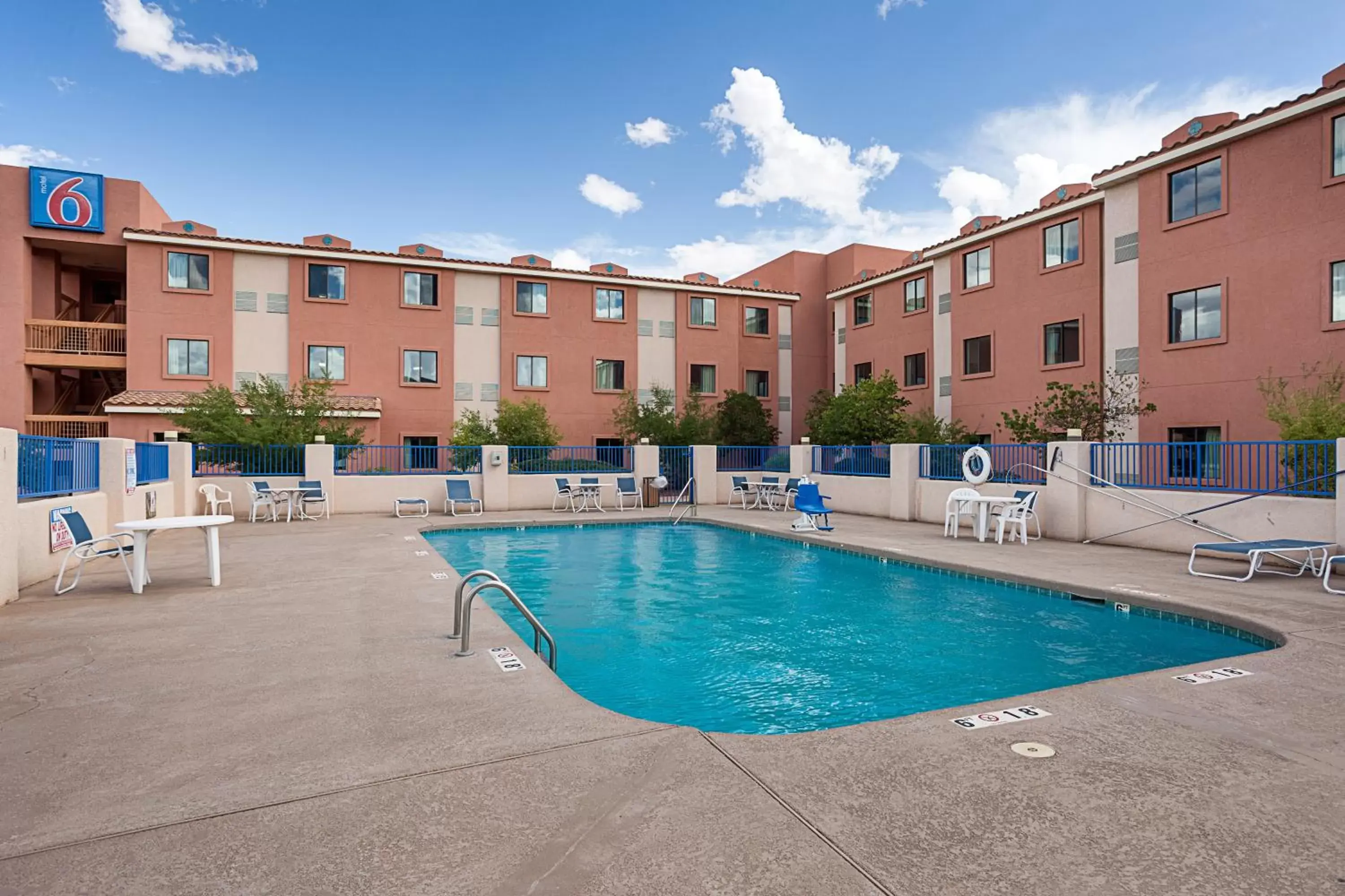 Swimming pool, Property Building in Motel 6-Page, AZ