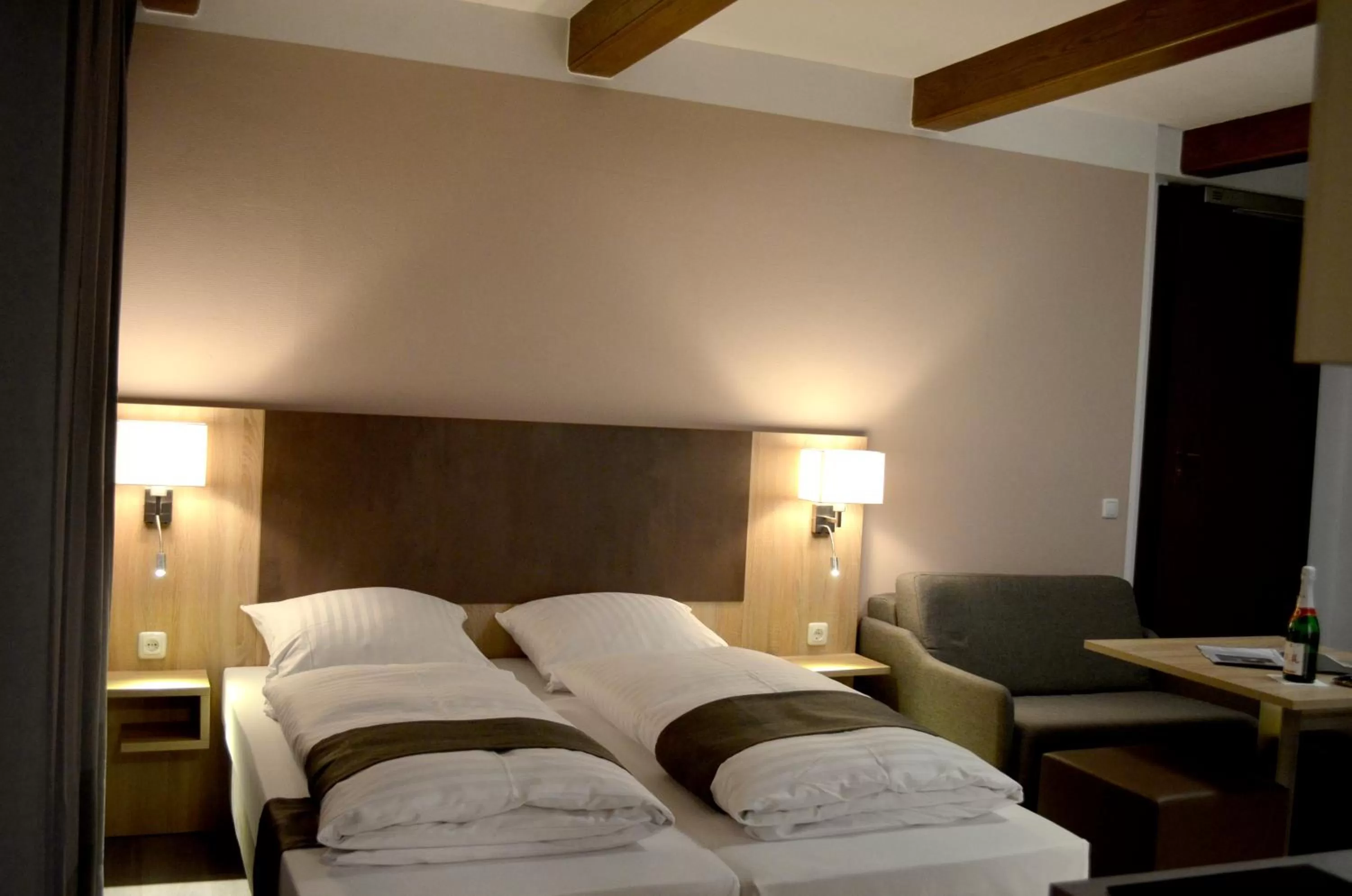 Photo of the whole room, Bed in Hana Aparthotel