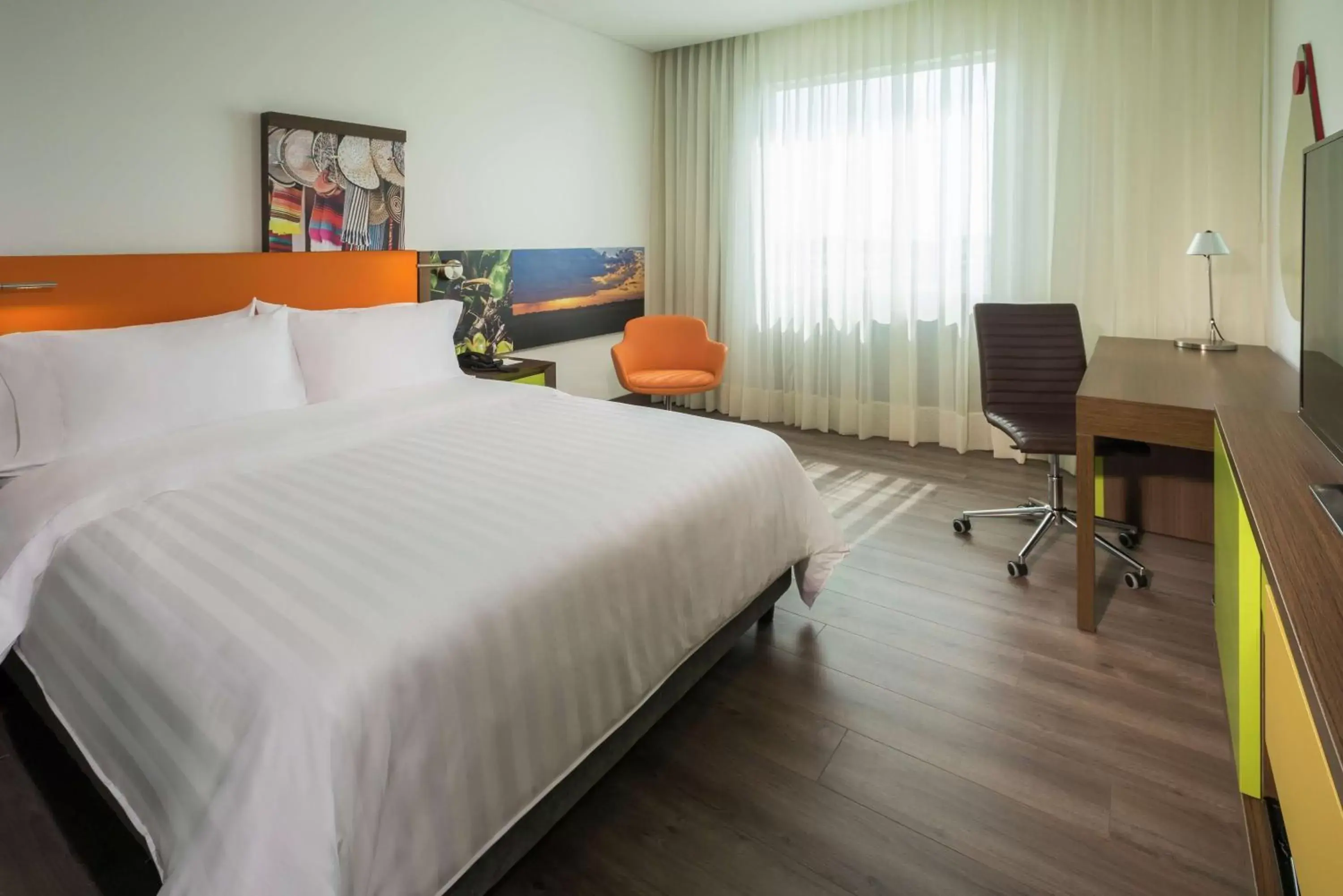 Bedroom, Bed in Hampton By Hilton Yopal