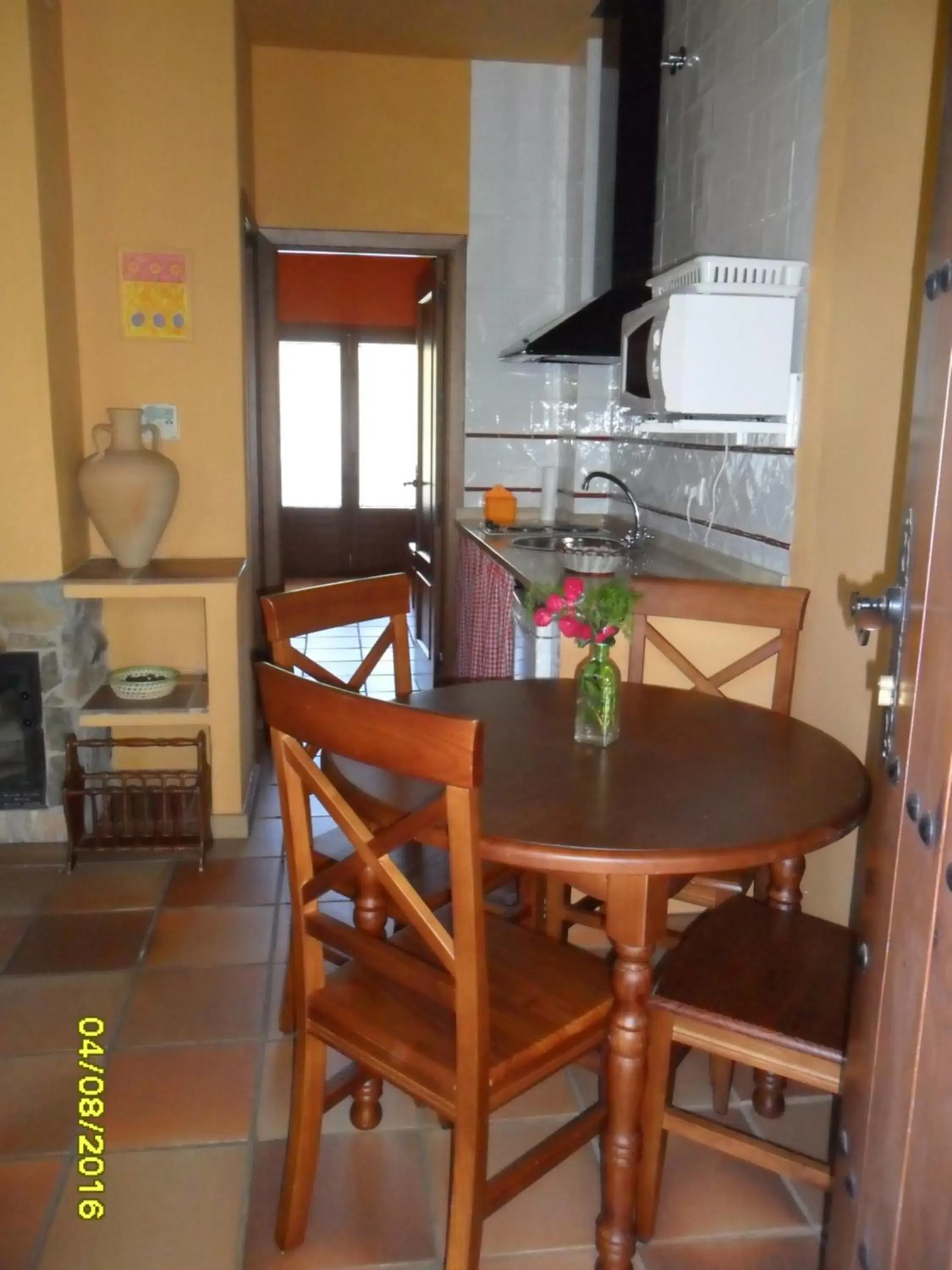 Kitchen or kitchenette, Dining Area in Hotel Apartamento Rural Finca La Media Legua