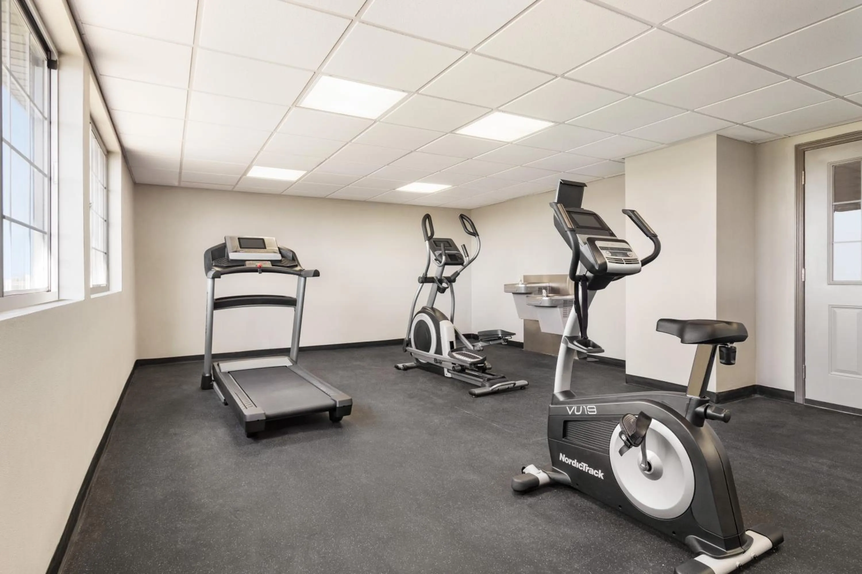 Fitness centre/facilities in Baymont by Wyndham Blackwell I-35