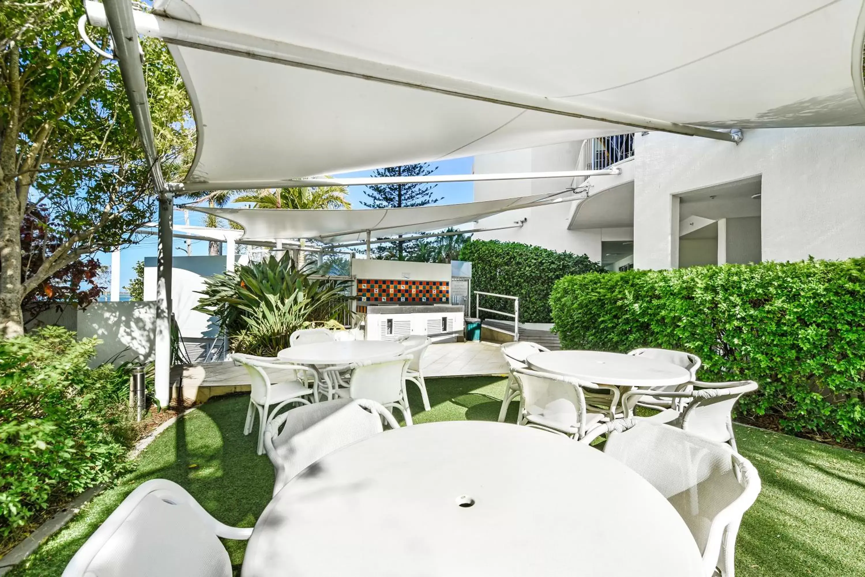 BBQ facilities in Crystal Bay On The Broadwater