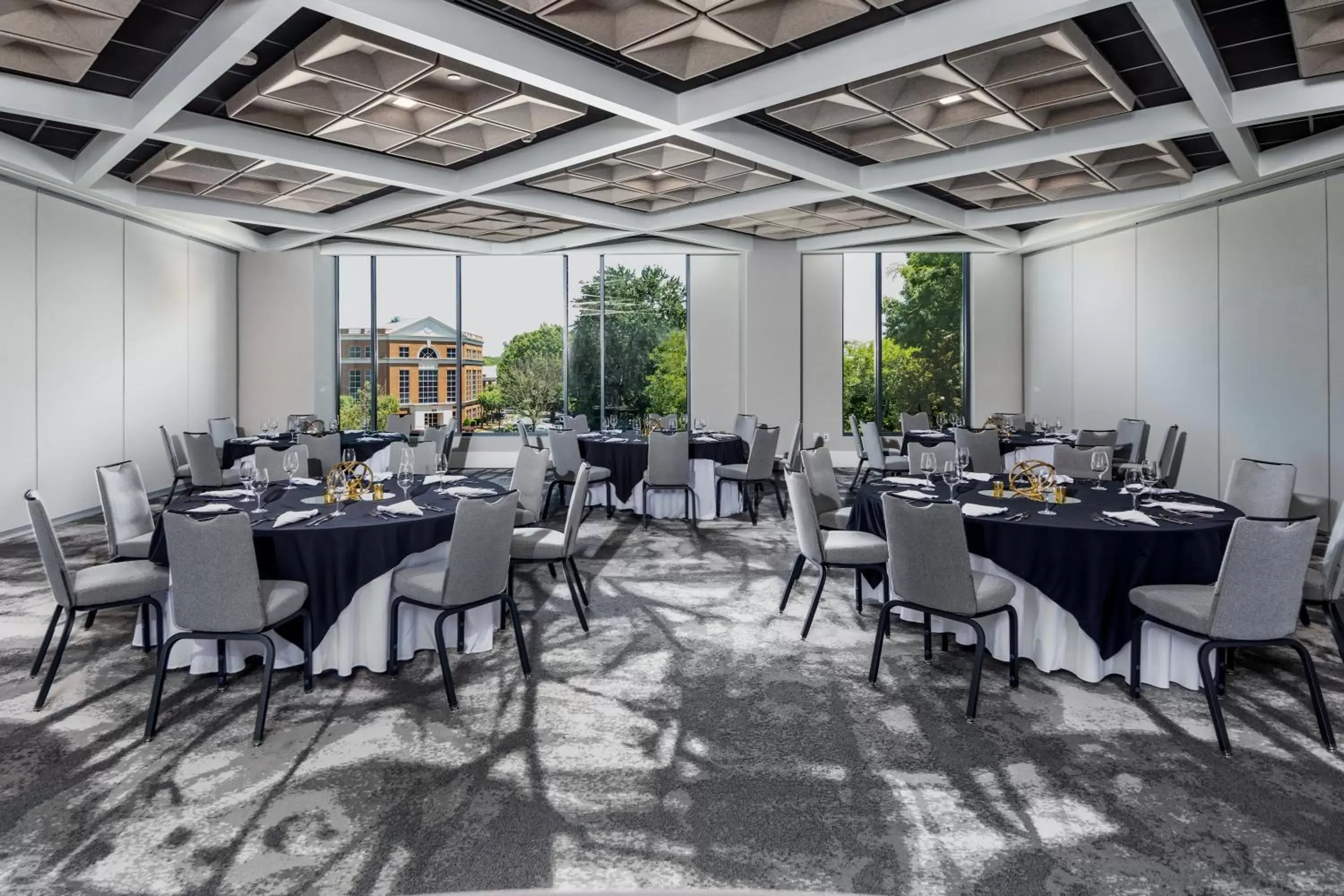 Banquet/Function facilities, Restaurant/Places to Eat in Hyatt Centric Charlotte SouthPark