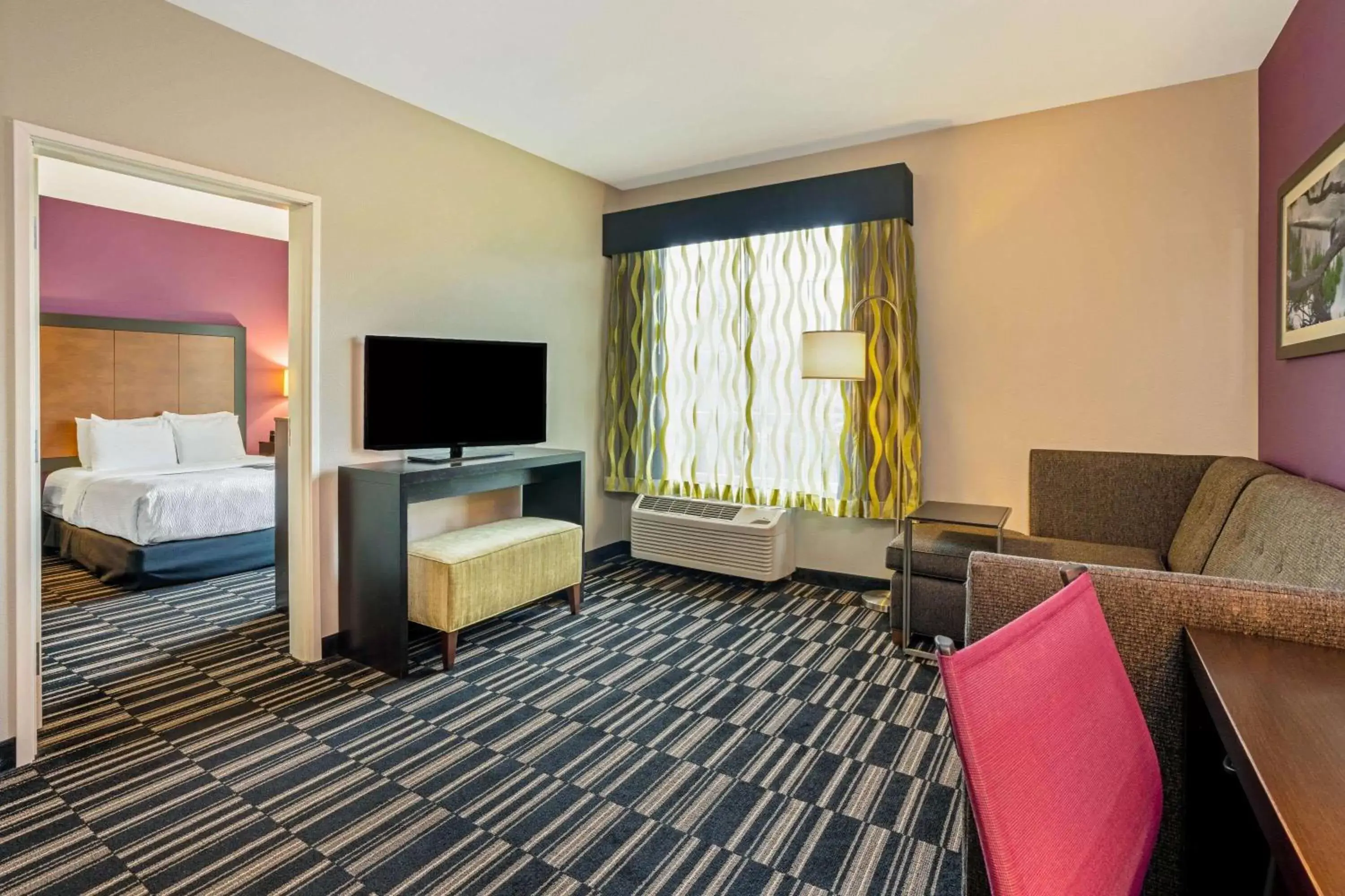 Deluxe Queen Suite - Mobility Access/Non-Smoking in La Quinta by Wyndham Tumwater - Olympia