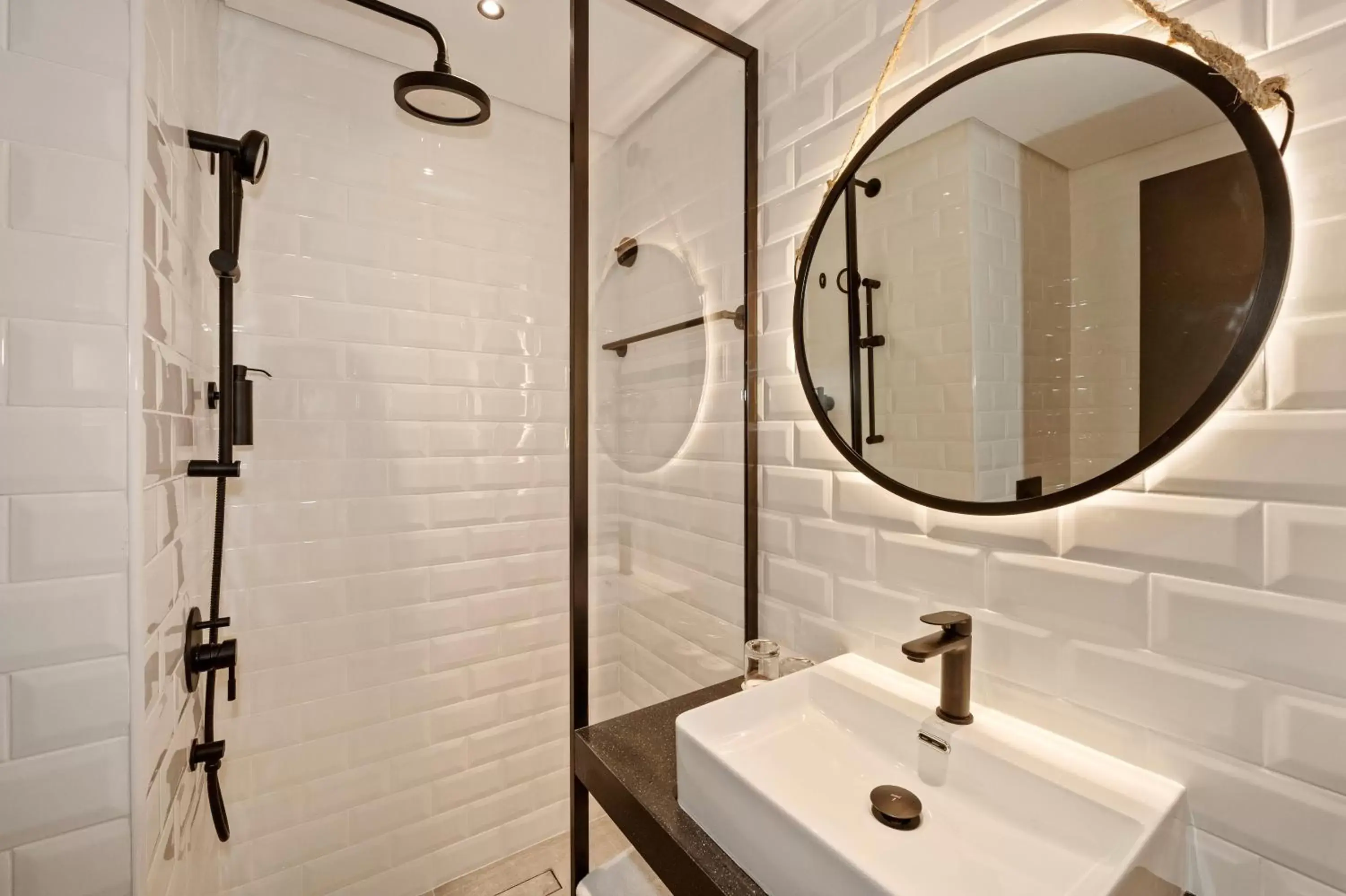 Shower, Bathroom in Ibis World Trade Centre