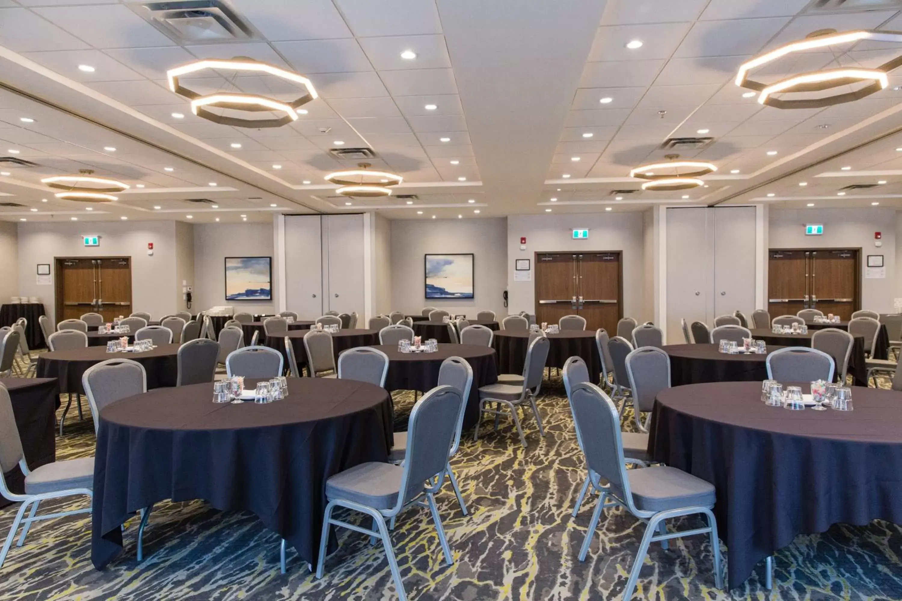 Banquet/Function facilities in Holiday Inn Hotel & Suites Calgary South - Conference Ctr, an IHG Hotel