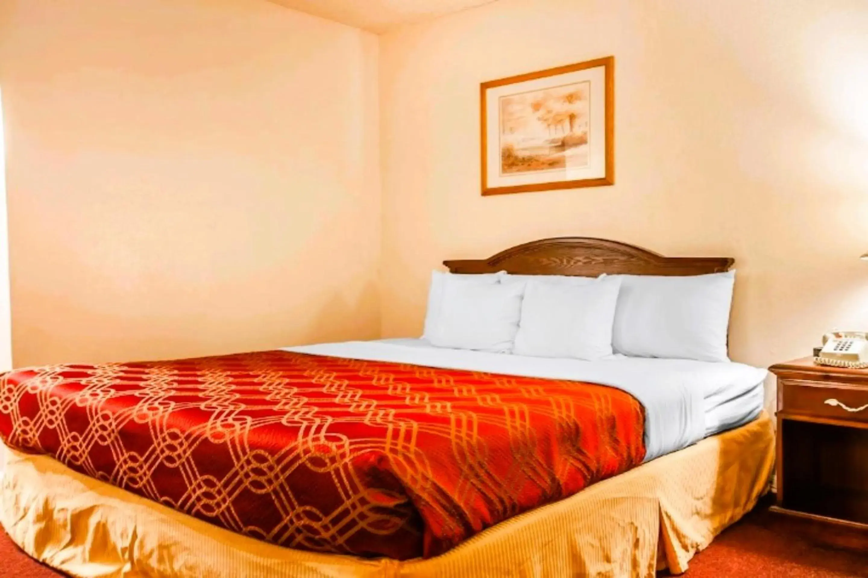Bedroom, Bed in Inn at Lake Washington