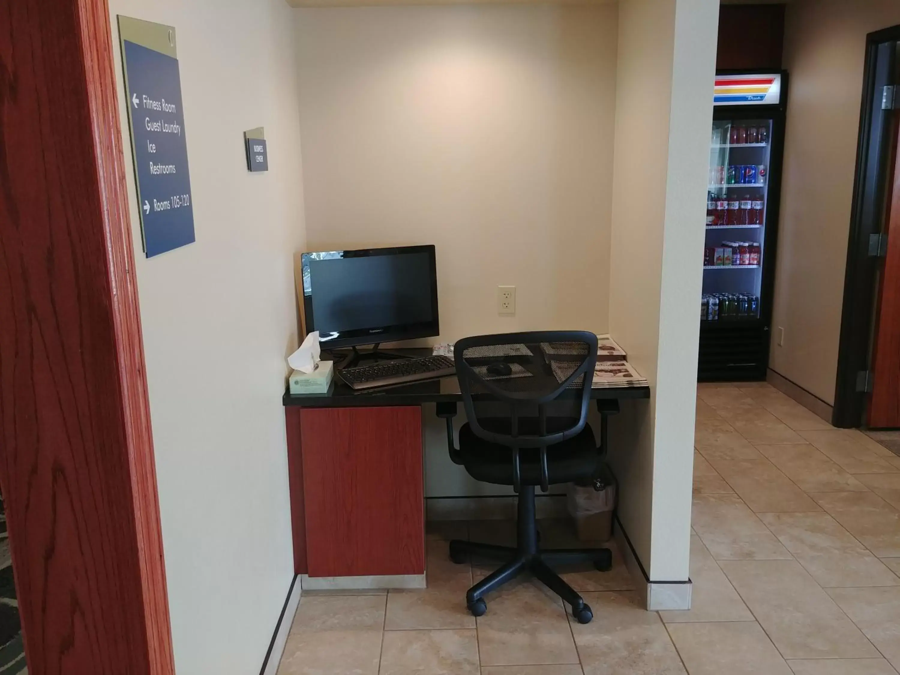 Business facilities in Boarders Inn & Suites by Cobblestone Hotels - Broken Bow