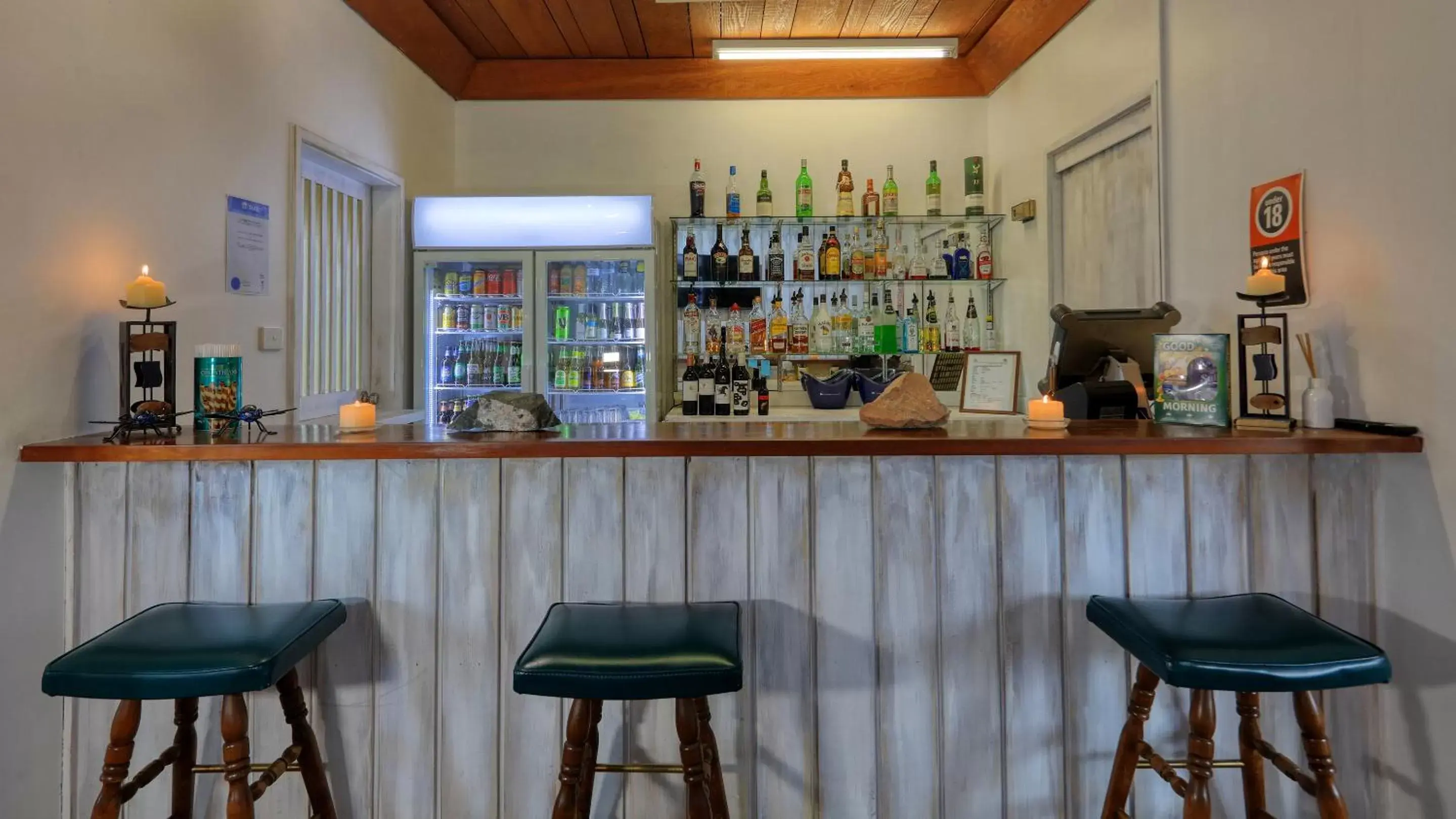 Lounge/Bar in Bushman's Motor Inn