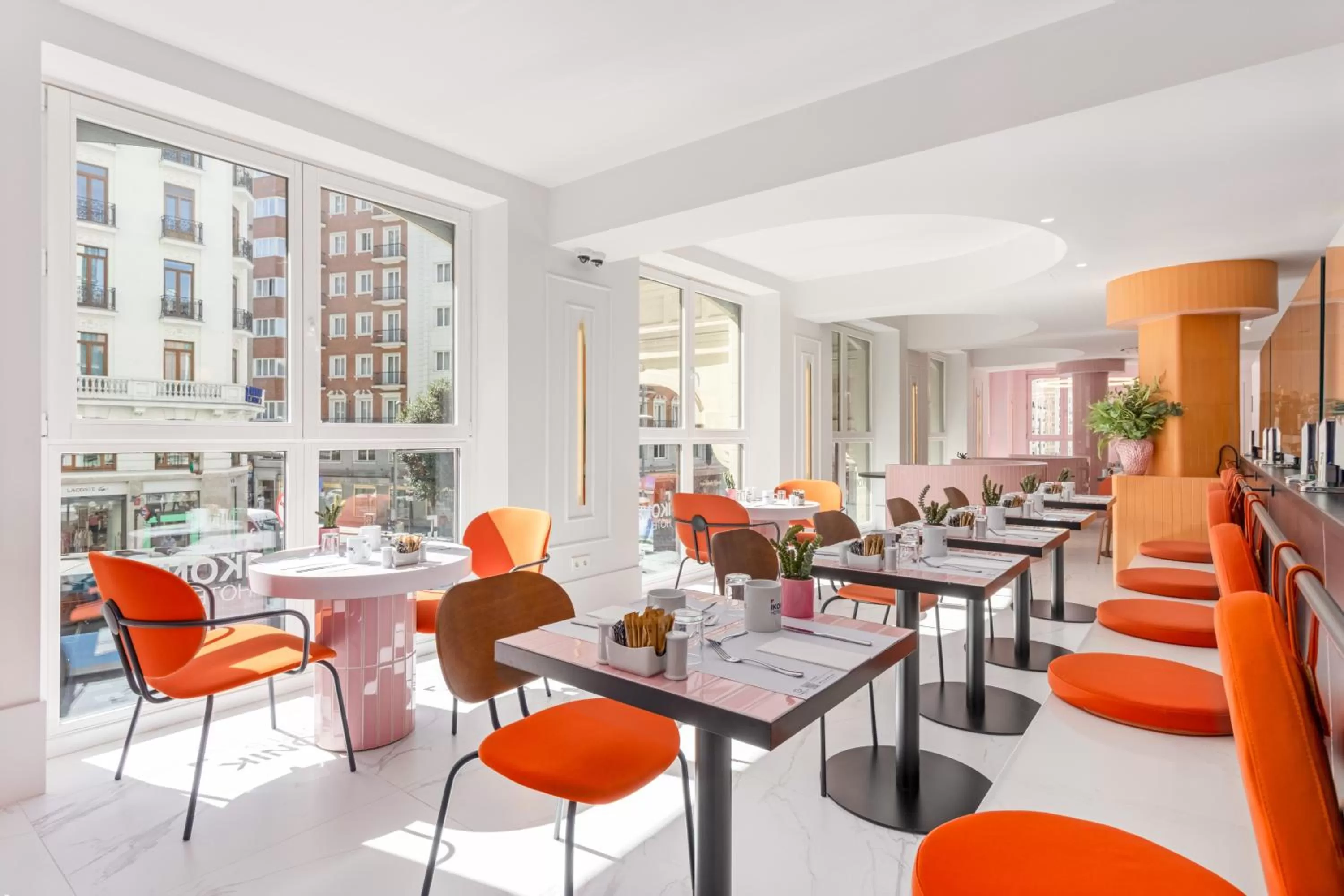 Breakfast in Ikonik Gran Vía