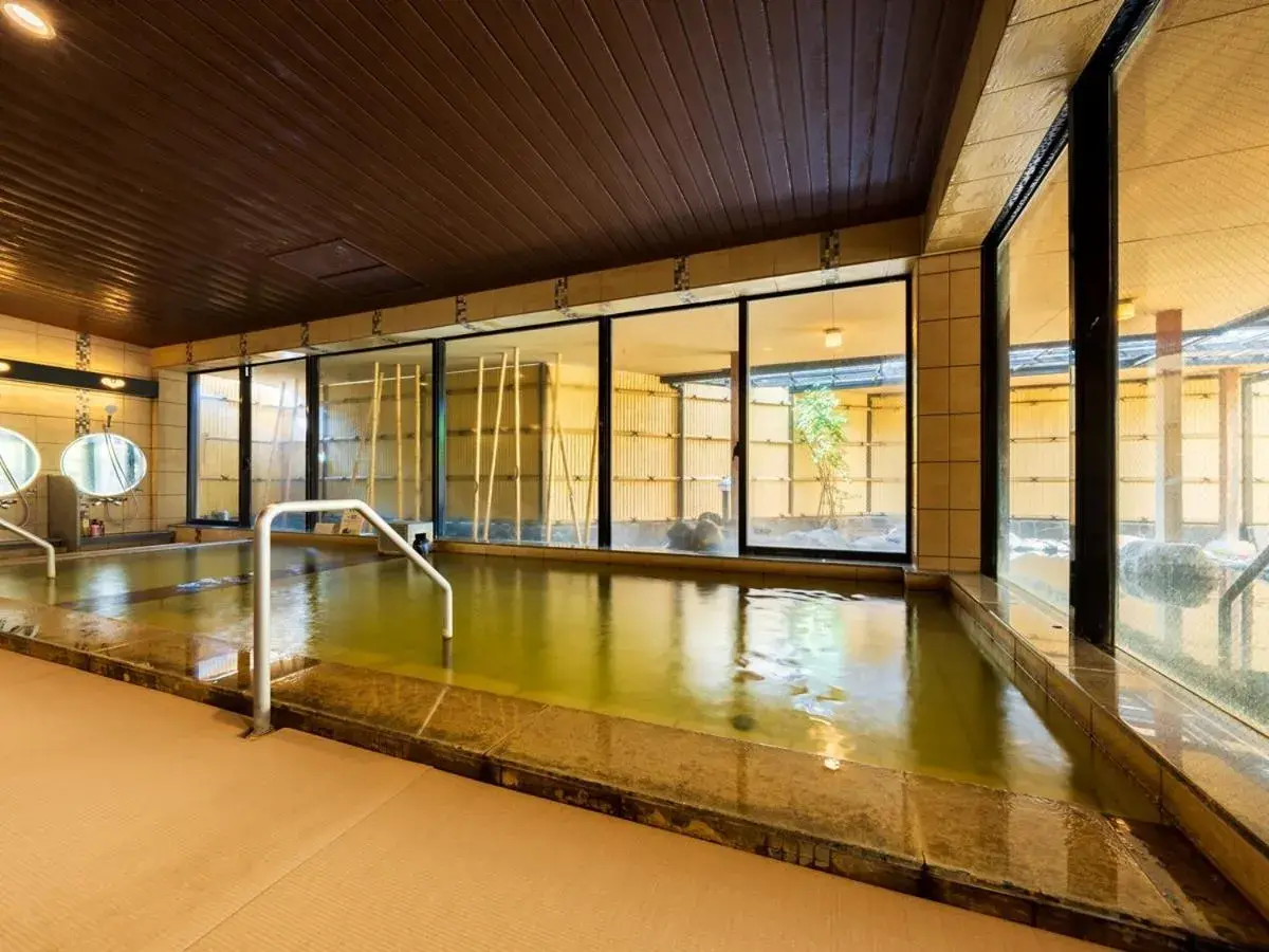 Hot Spring Bath in Hana Beppu