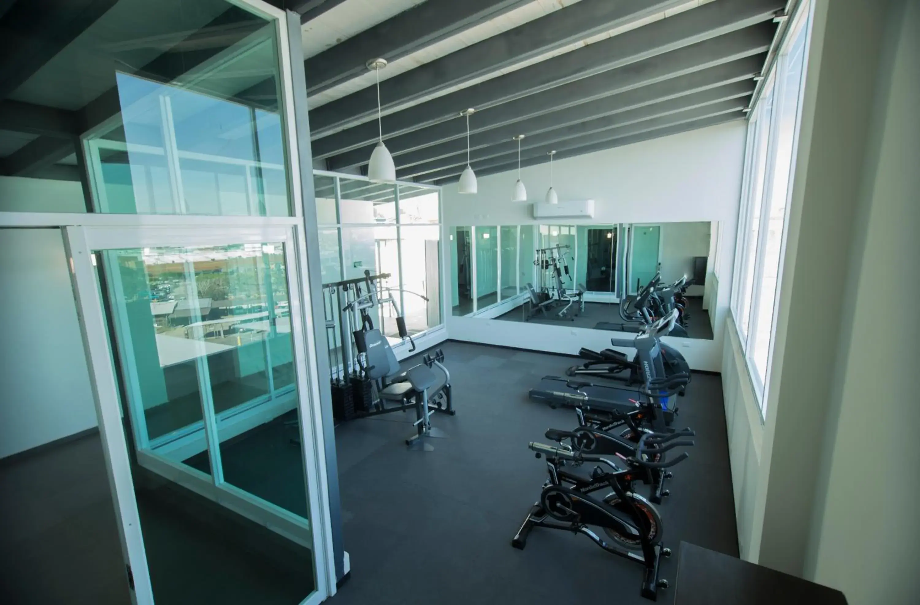 Fitness centre/facilities, Fitness Center/Facilities in Kasa Hotel & Suites