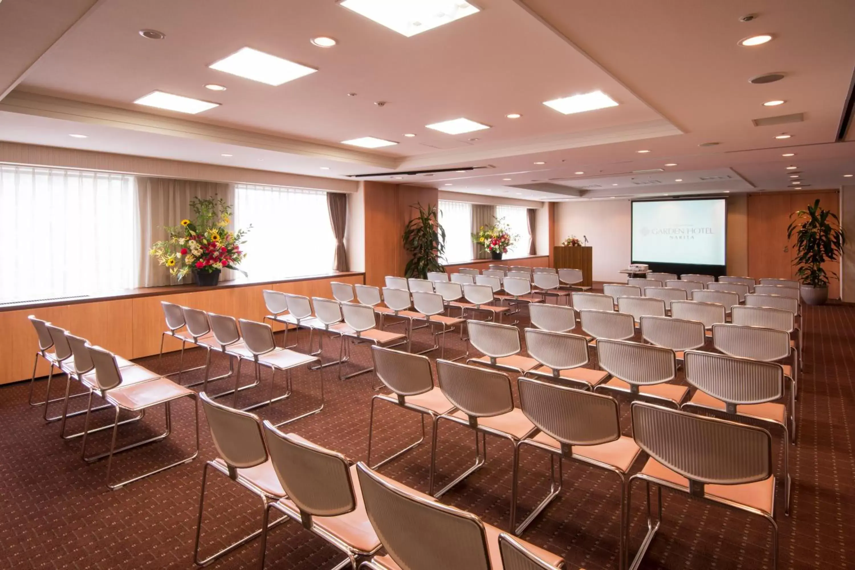 Business facilities in International Garden Hotel Narita