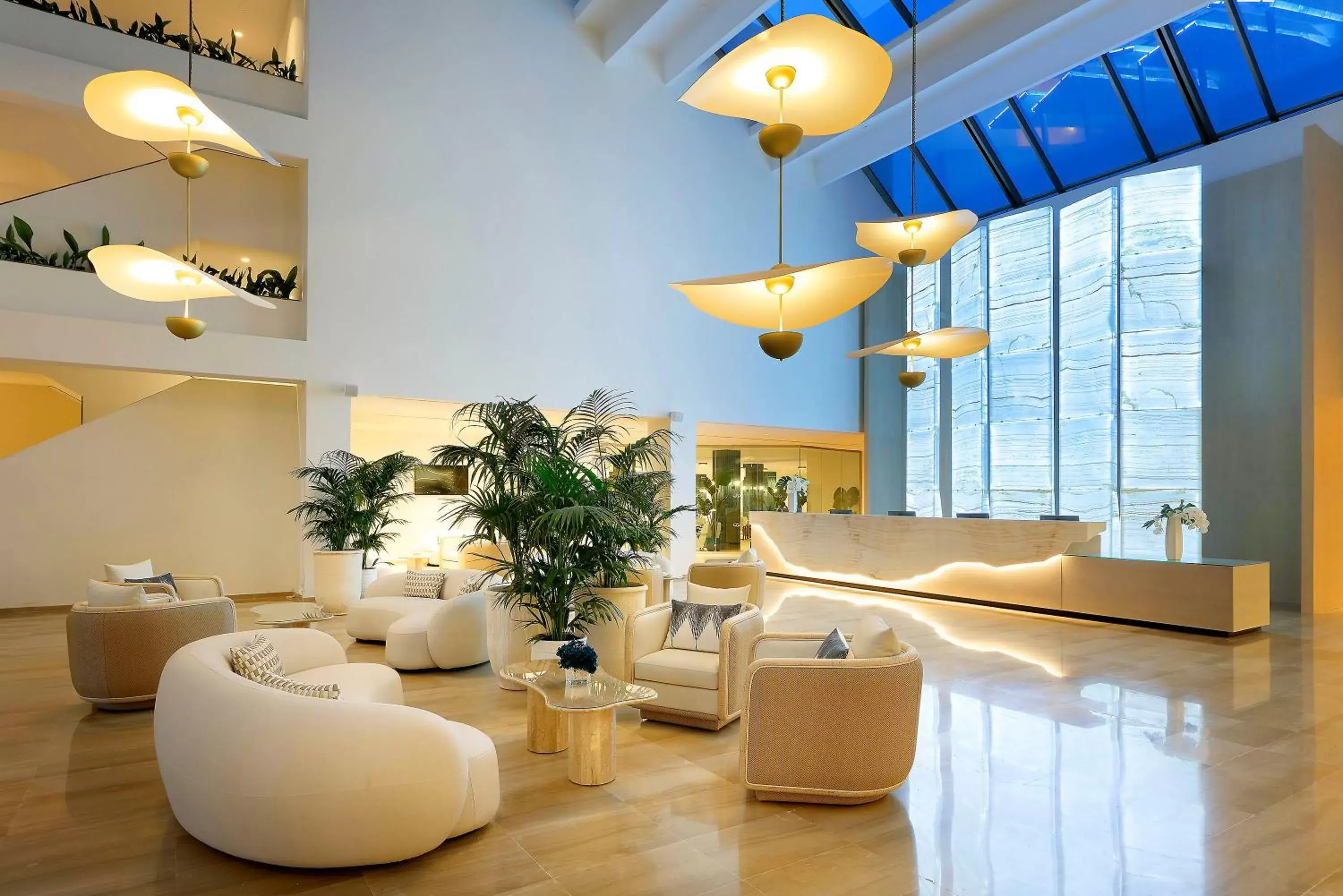 Lobby or reception, Lounge/Bar in Grand Palladium Palace Ibiza Resort & Spa- All Inclusive