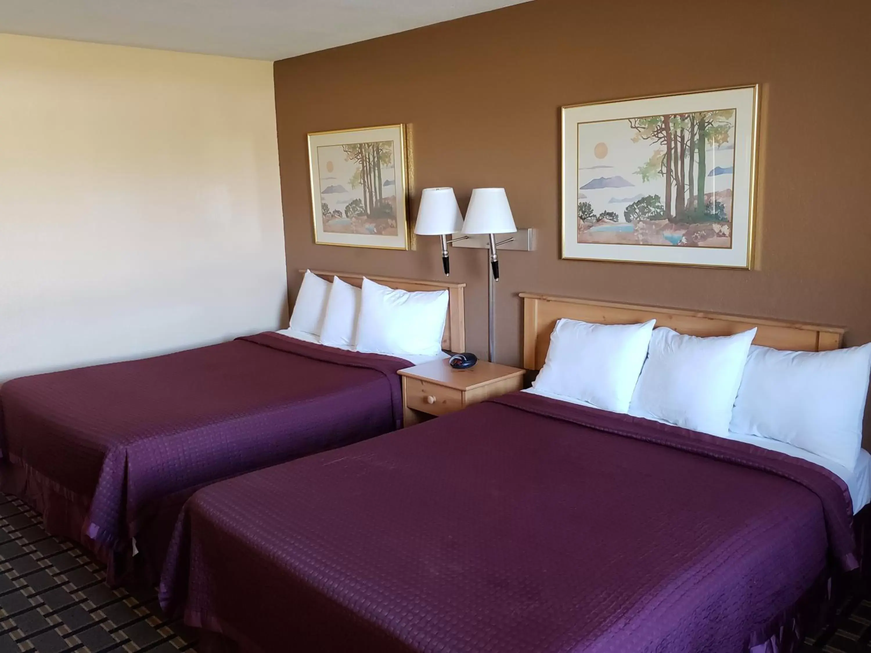 Photo of the whole room, Bed in Coratel Inn & Suites by Jasper Mankato