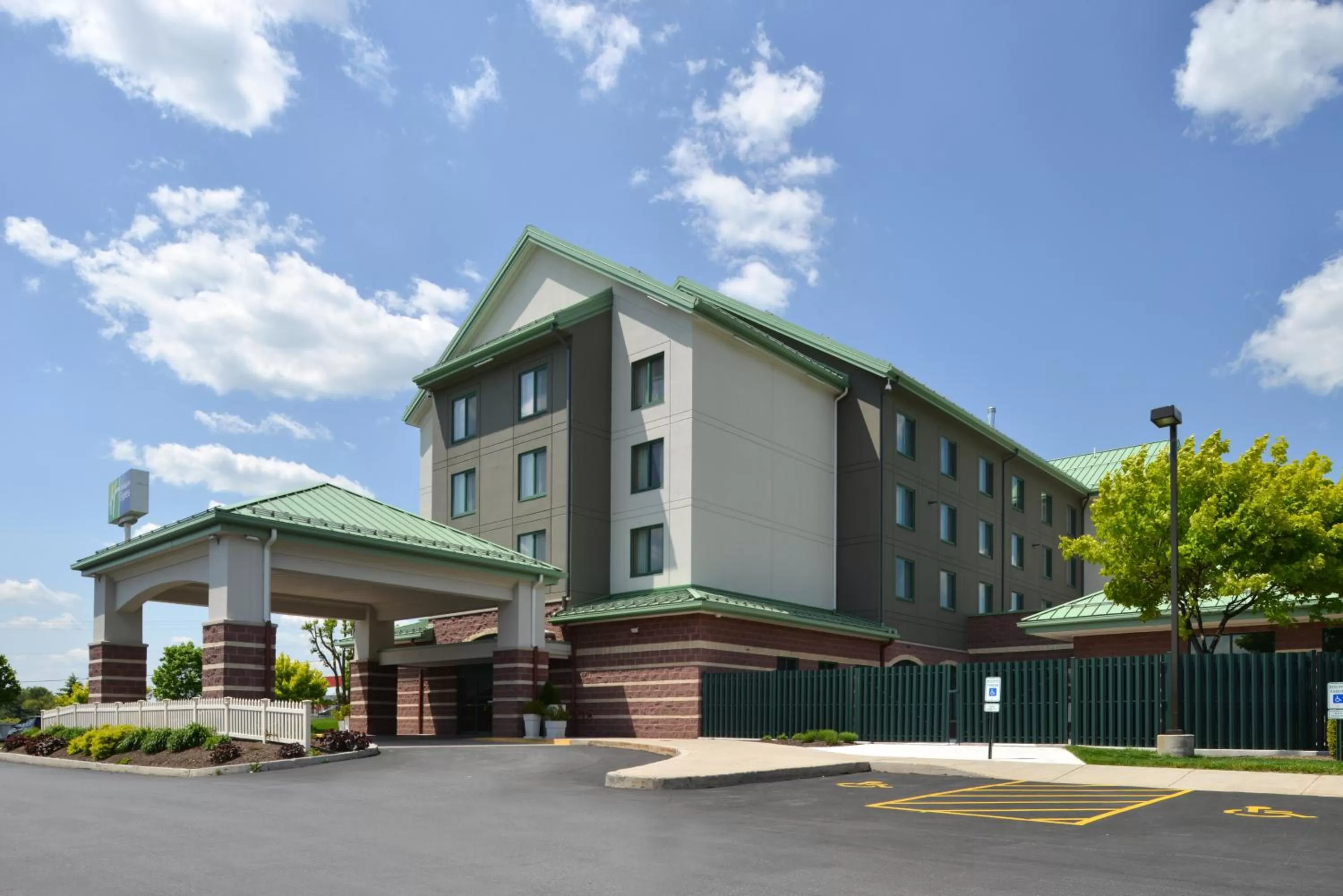 Property building in Holiday Inn Express Breezewood by IHG