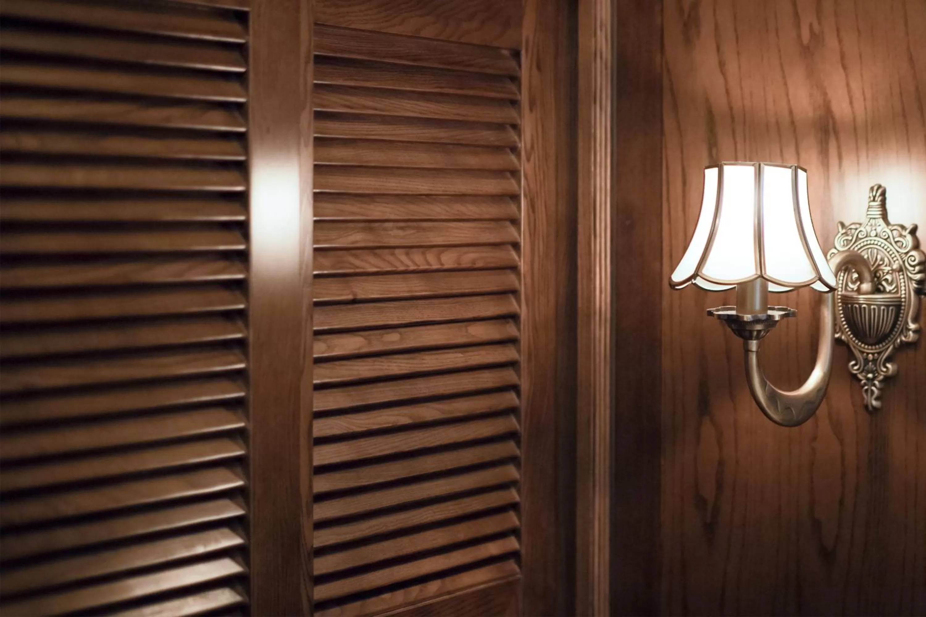 HaLong Starlight Inn & Travel