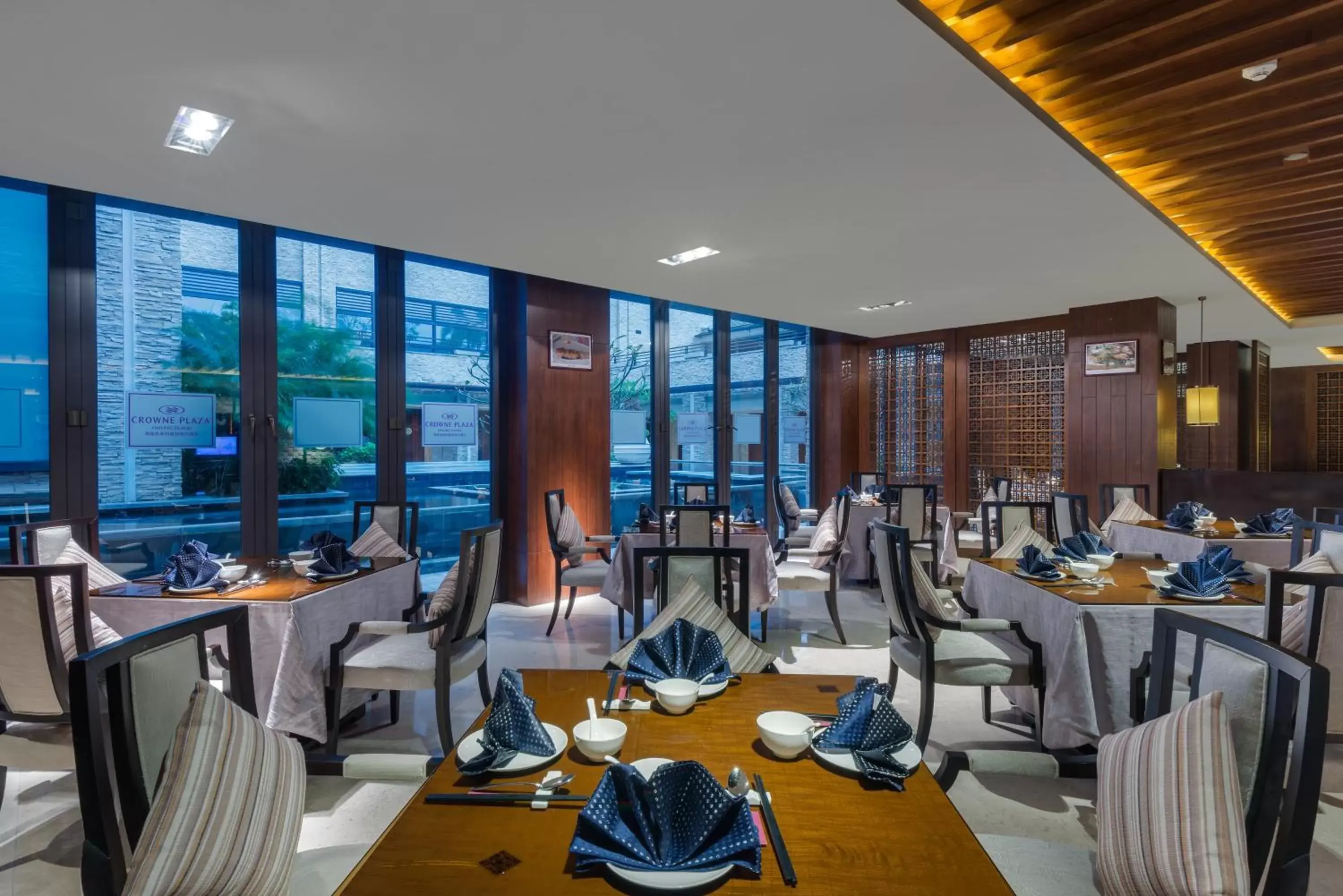 Restaurant/Places to Eat in Crowne Plaza Hailing Island, an IHG Hotel Restaurant/Places to Eat in Crowne Plaza Hailing Island, an IHG Hotel