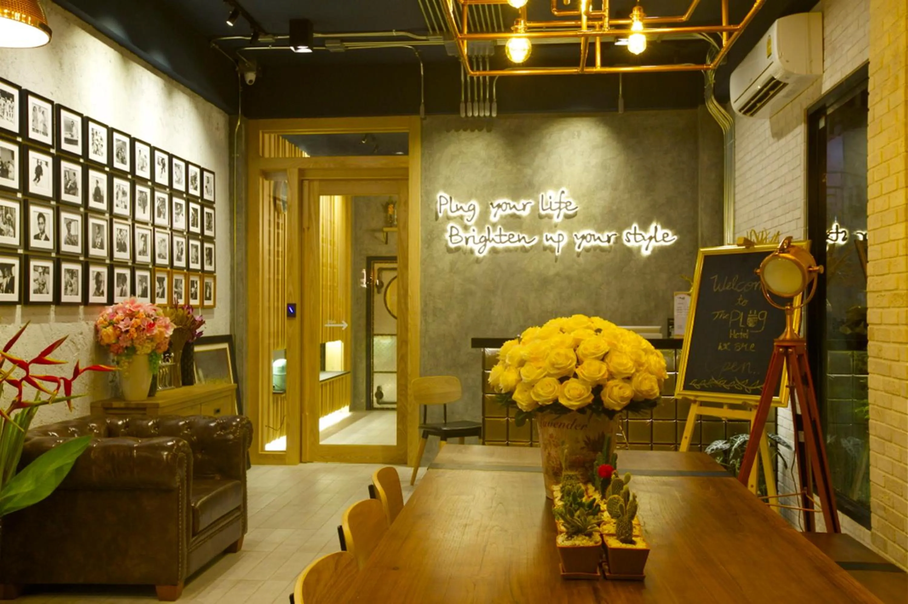 Area and facilities in The Plug Hotel