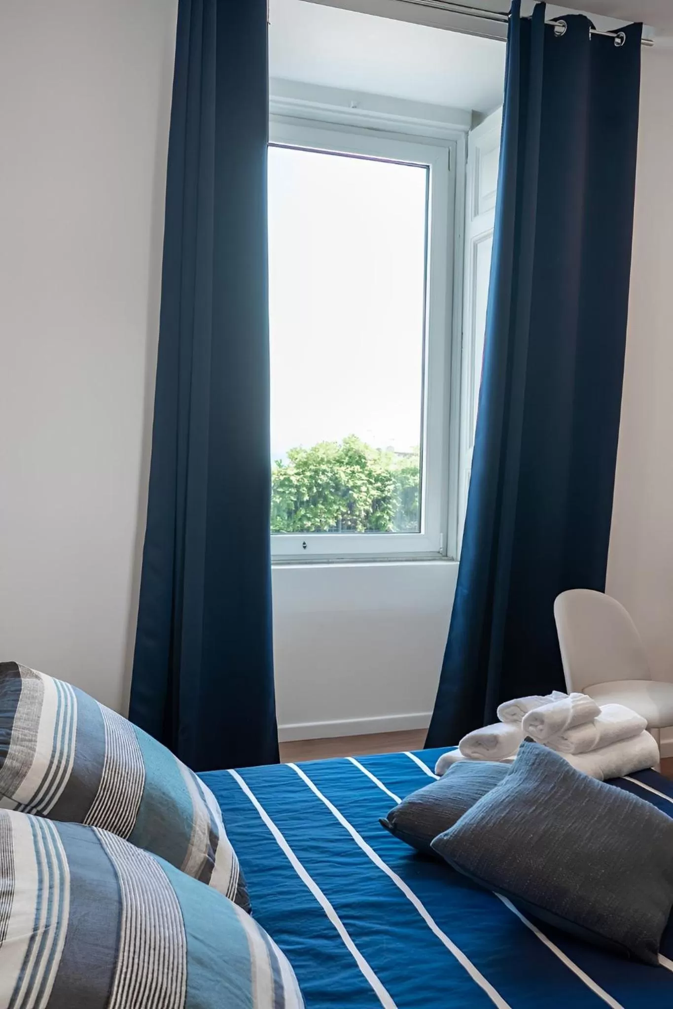 View (from property/room), Bed in MareLuna Rooms