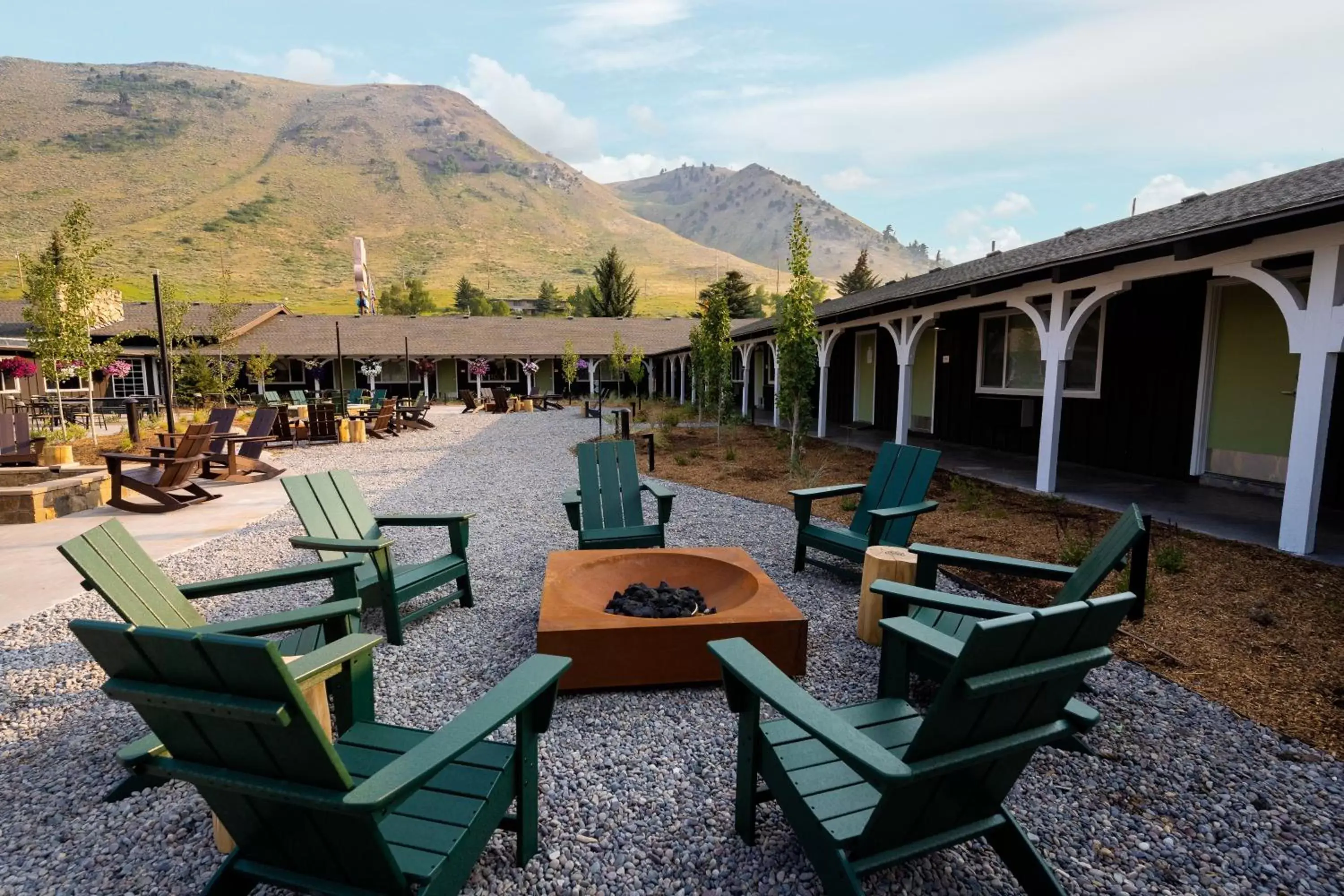 Inner courtyard view in The Virginian Lodge