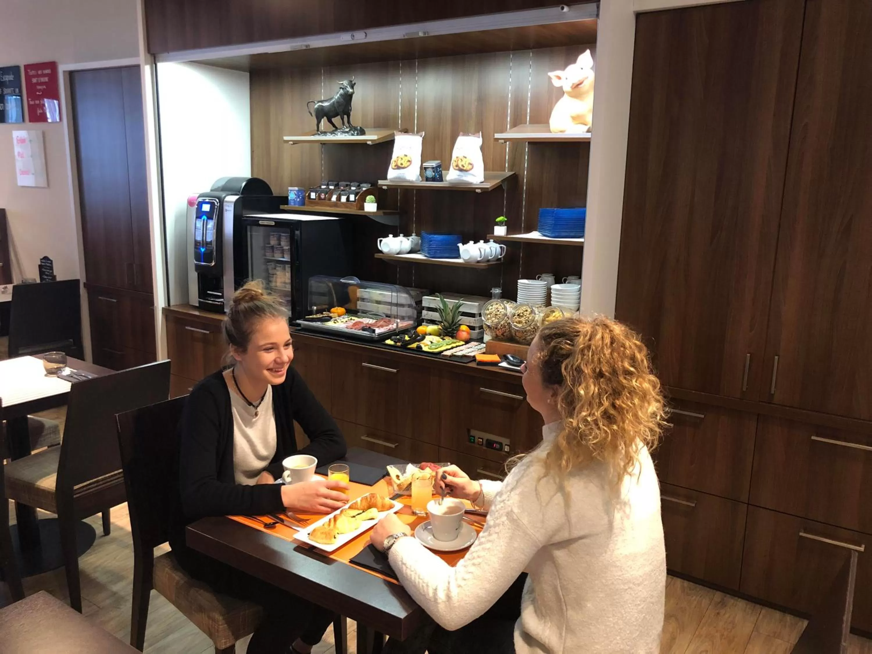 Restaurant/places to eat in Cit'Hotel Stim'Otel