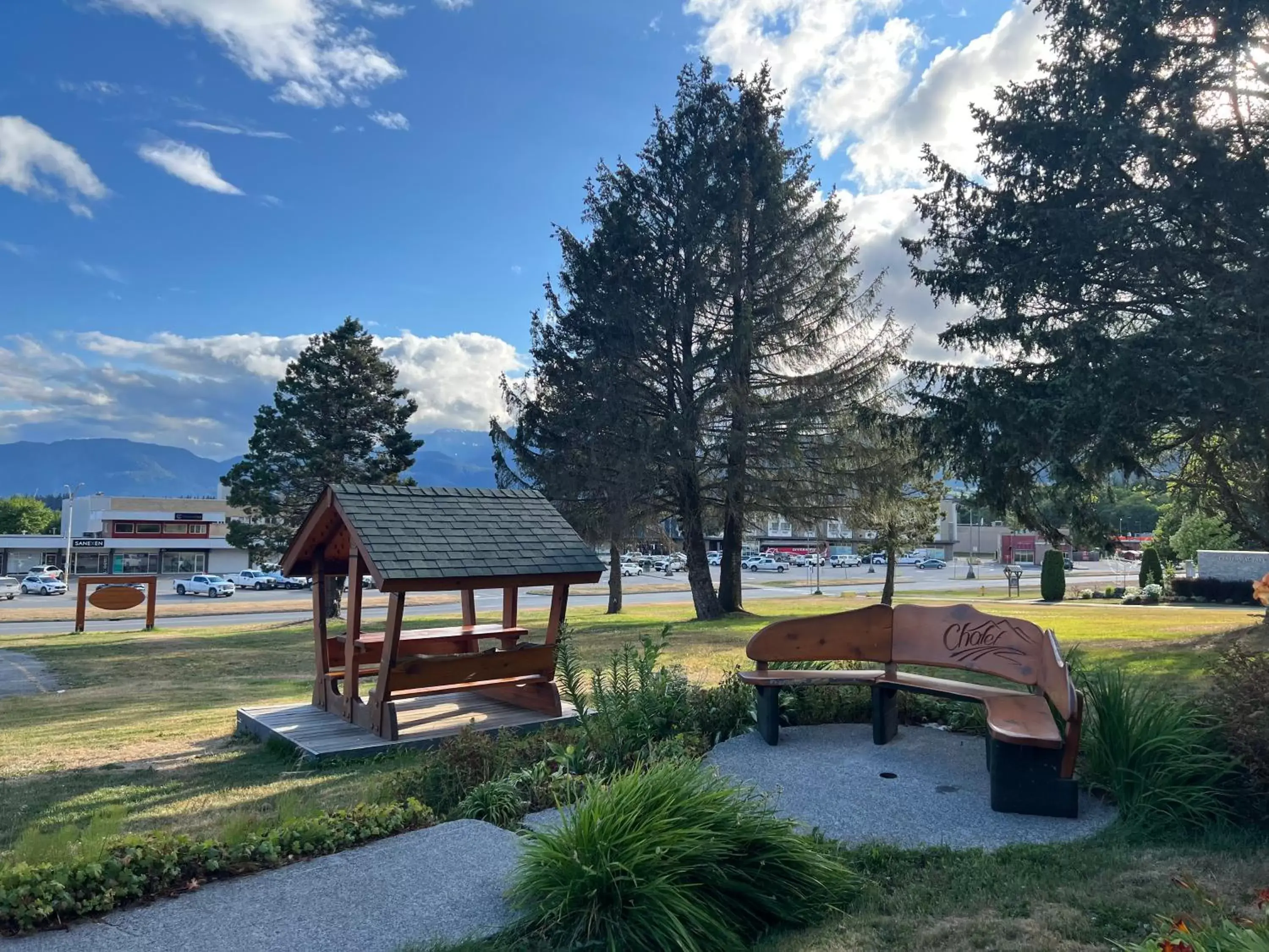 Garden in Chalet Inn