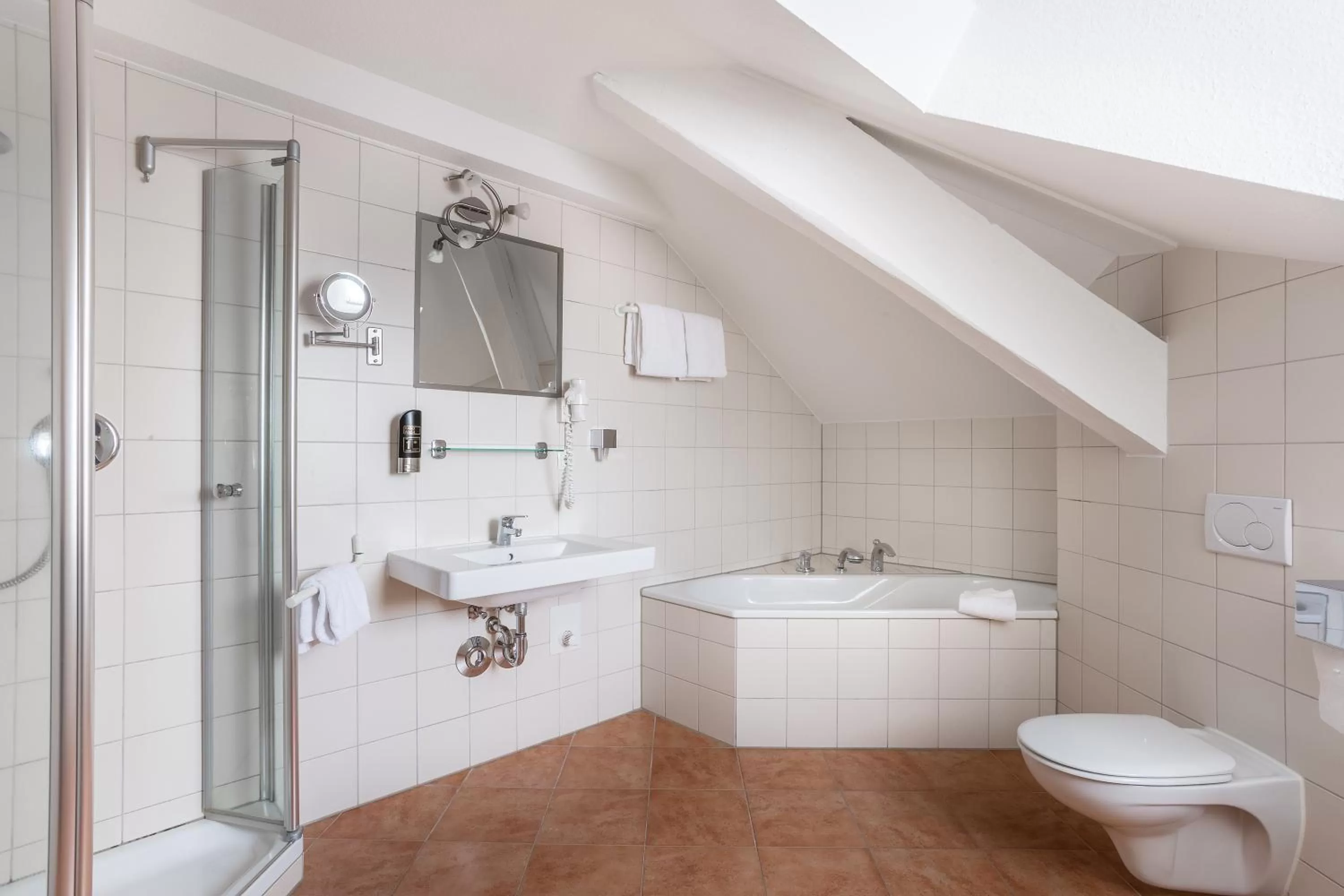 Bathroom in Kurhaushotel Bad Salzhausen