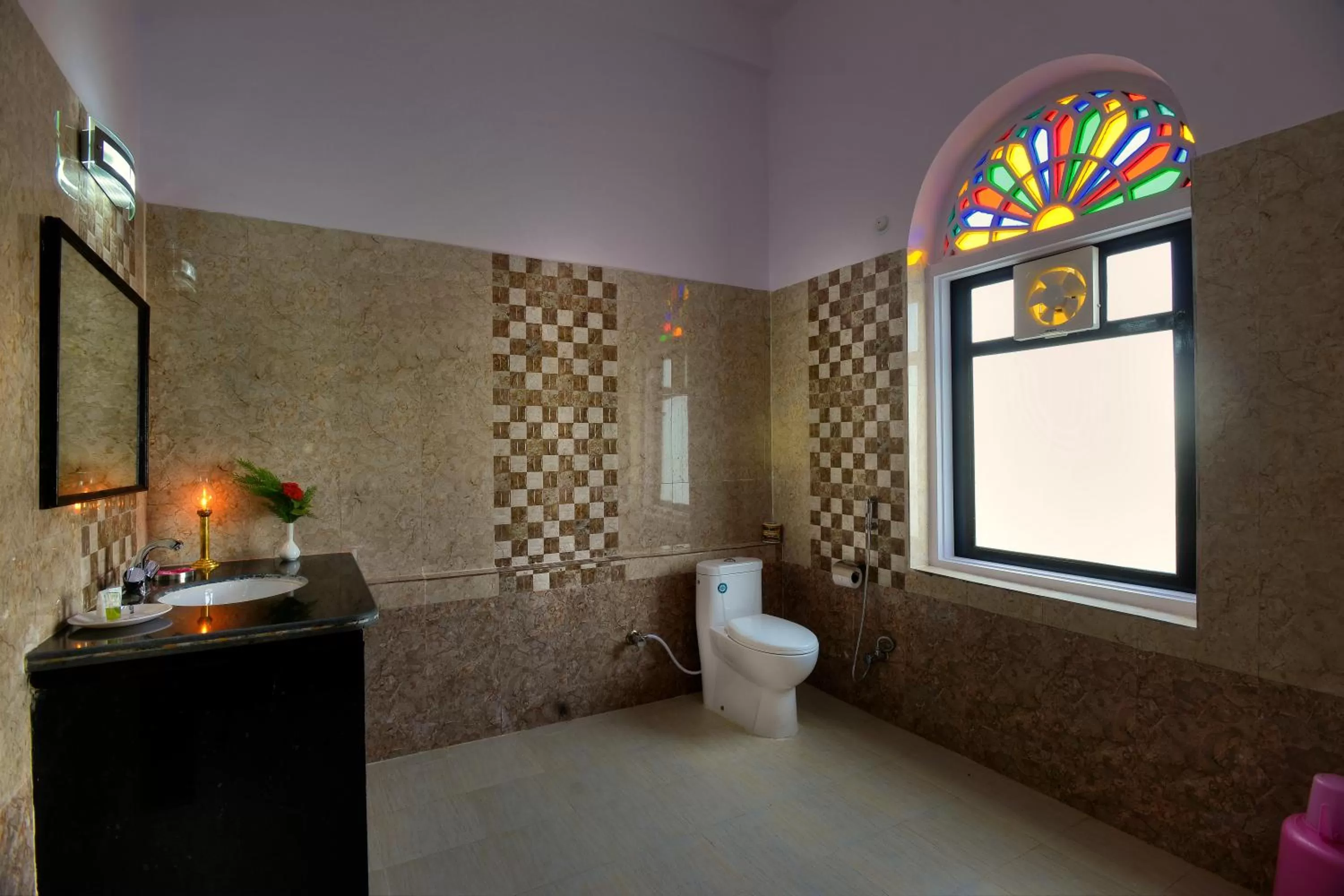 Shower in Ranthambhore Heritage Haveli