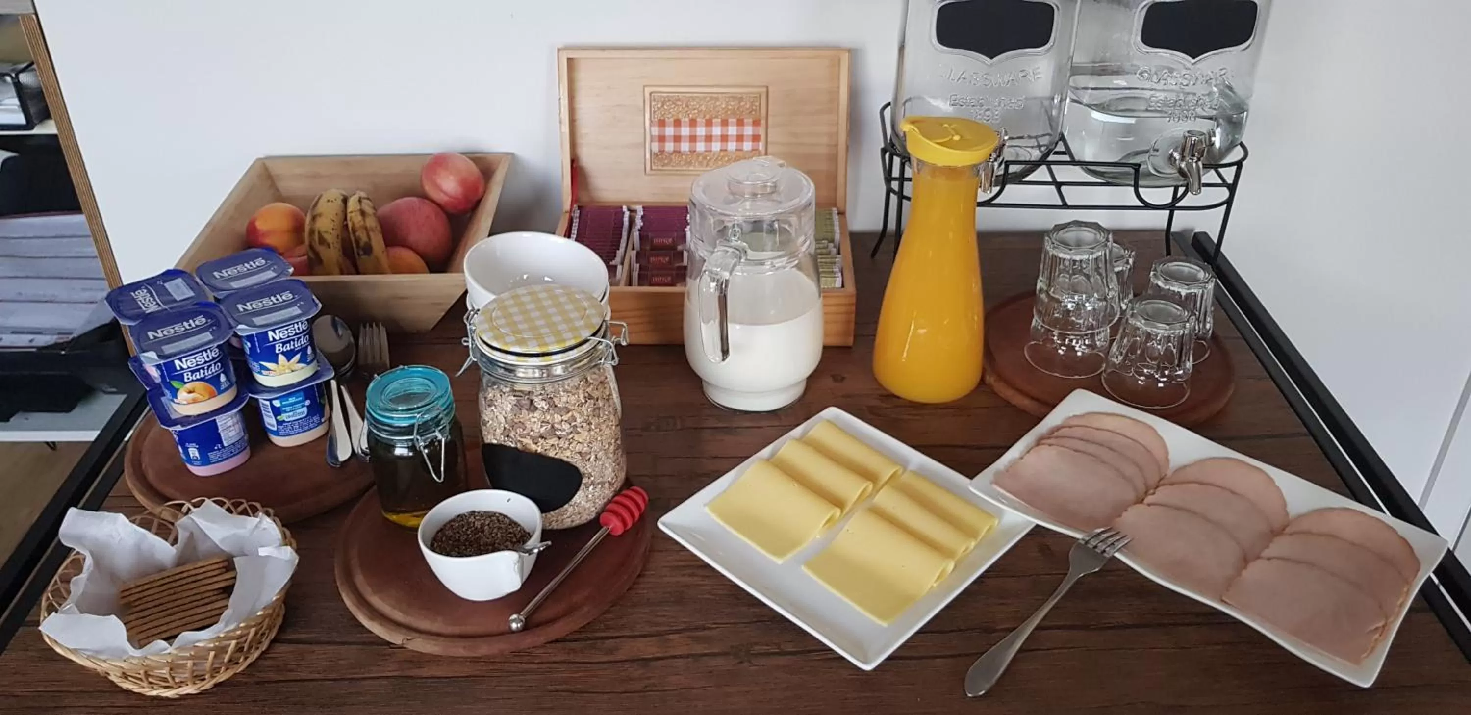 Breakfast in Hostal Buenavista Patagonia