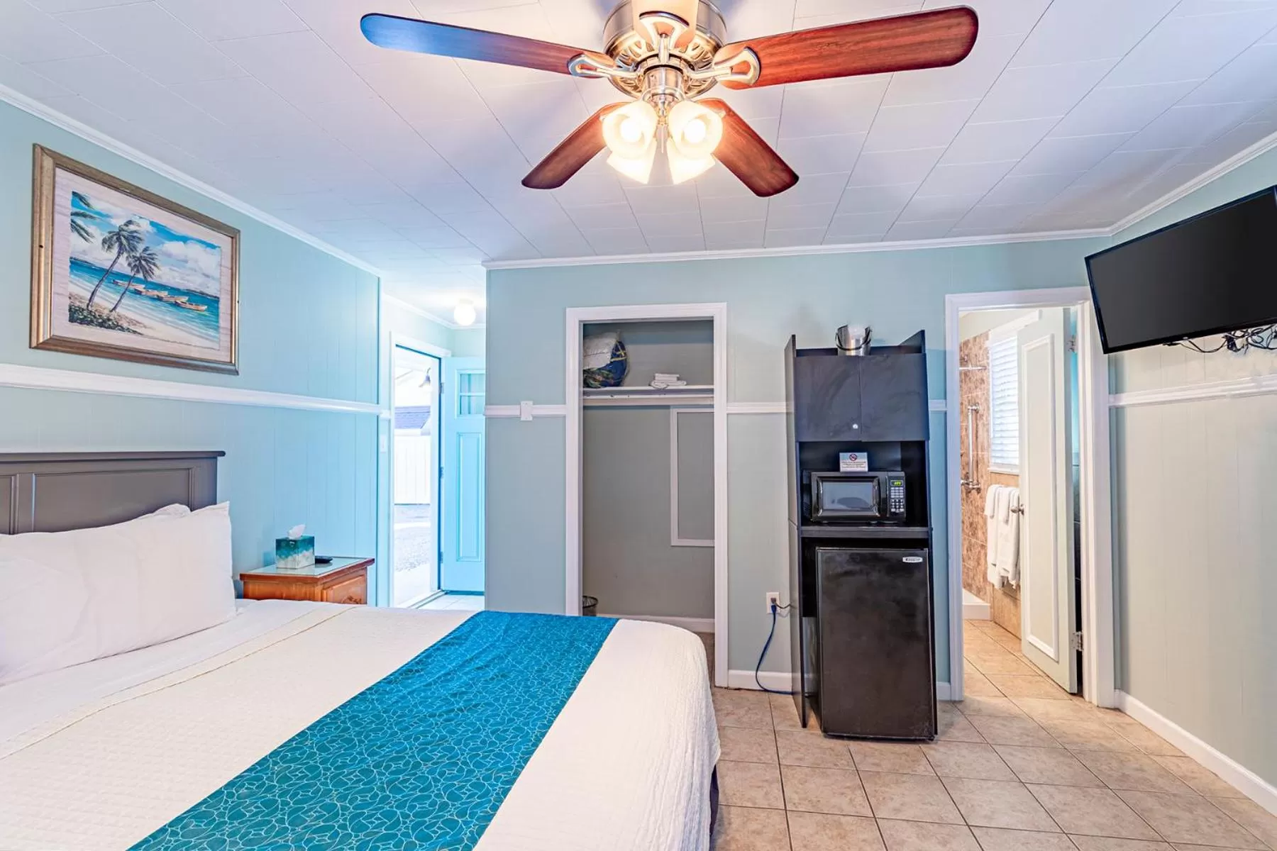 King Room in Island Motel OBX