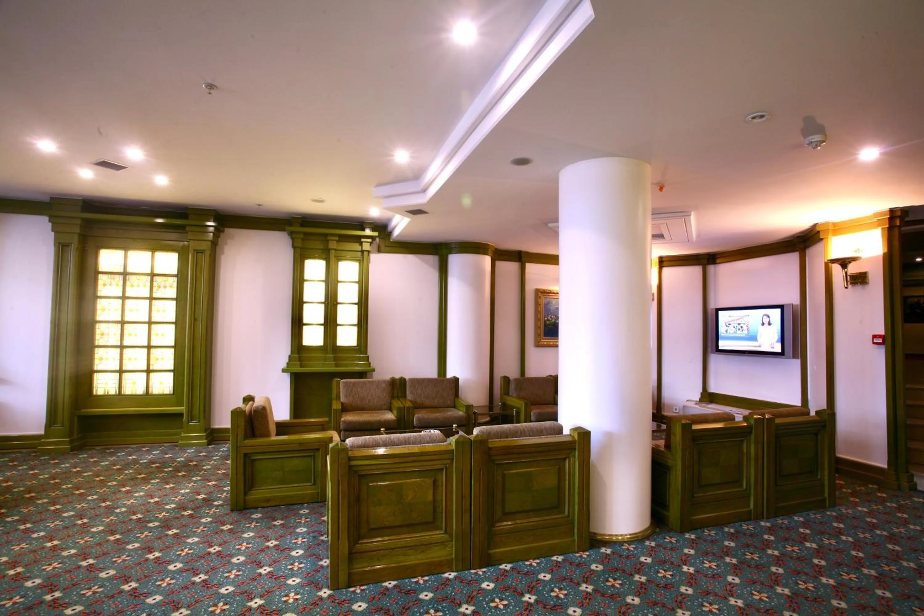 TV and multimedia in Istanbul Royal Hotel