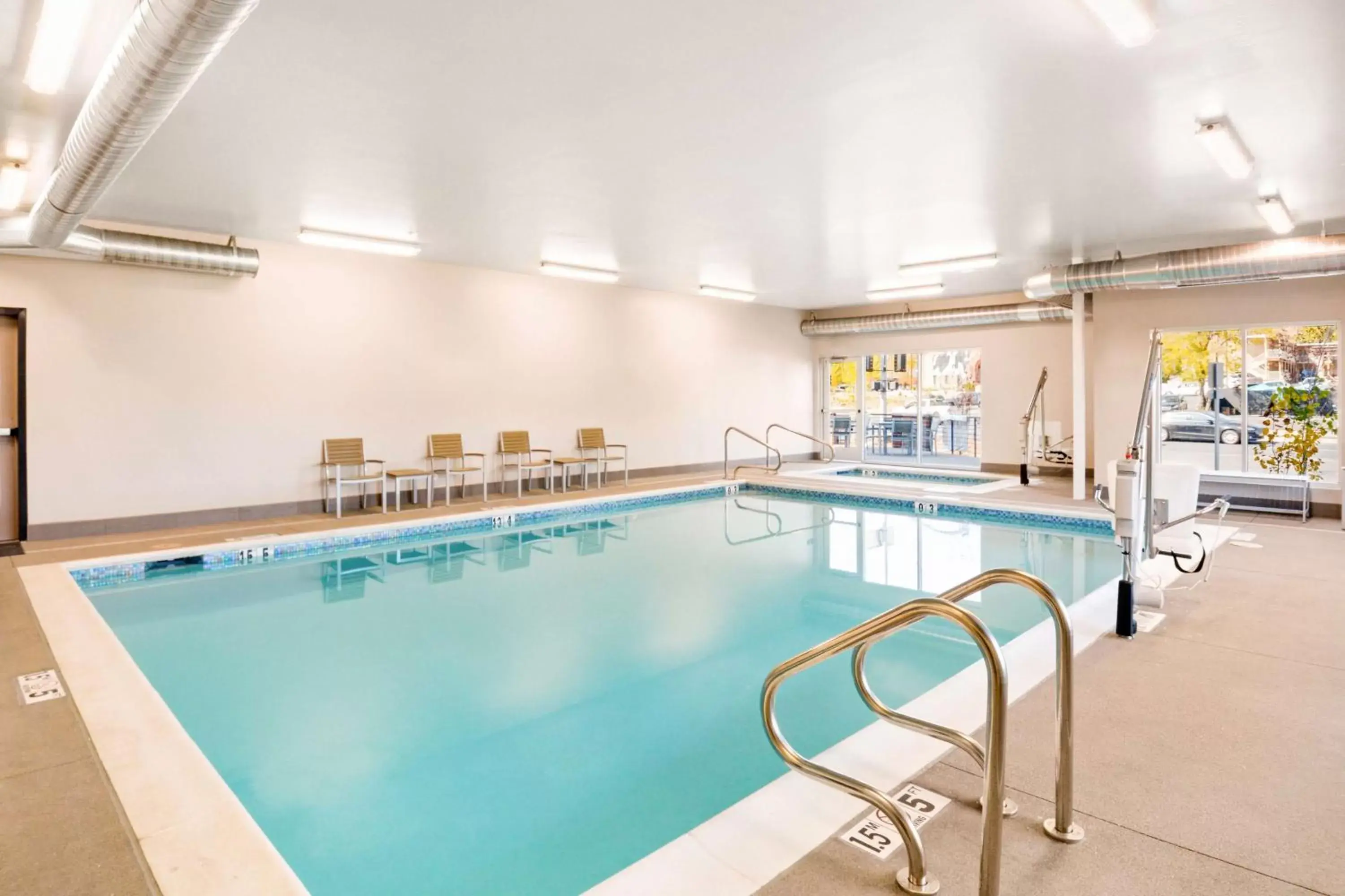 Activities, Swimming Pool in Country Inn & Suites by Radisson, Flagstaff Downtown, AZ